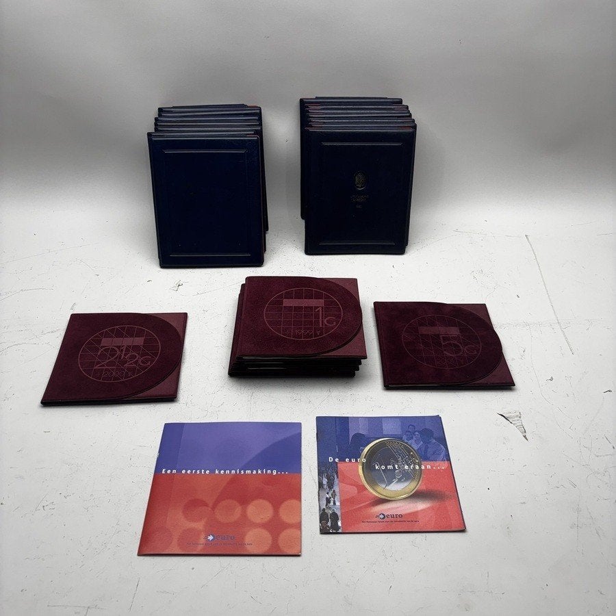 Lot van 21 stuks Nederlandse FDC muntsets, Postzegels en Munten, Ophalen of Verzenden, Vóór koninkrijk, Setje, Zilver