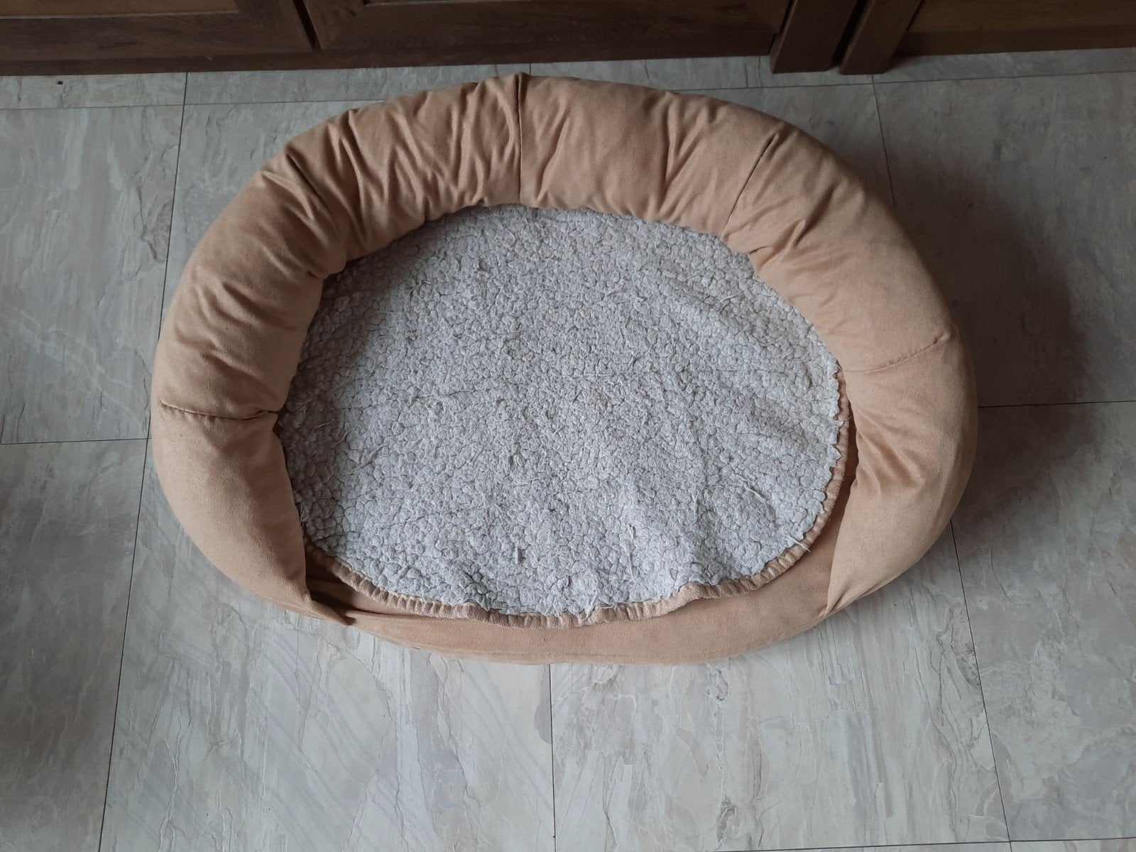 orthopedische honden mand/bed beige
met wasbare hoes en dekj, Ophalen of Verzenden, Gebruikt, Leer