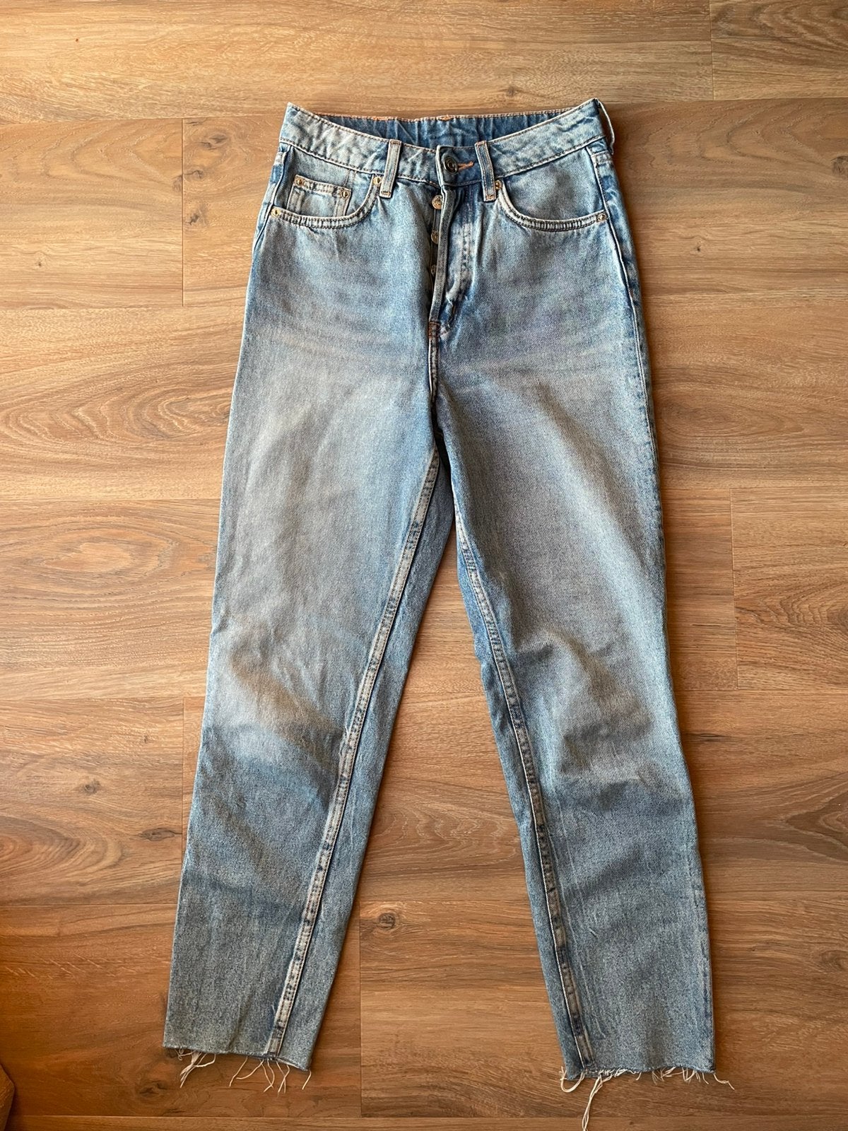 Boyfriend jeans maat xs h&m blauw, Ophalen of Verzenden, Zo goed als nieuw, Blauw, W27 (confectie 34) of kleiner