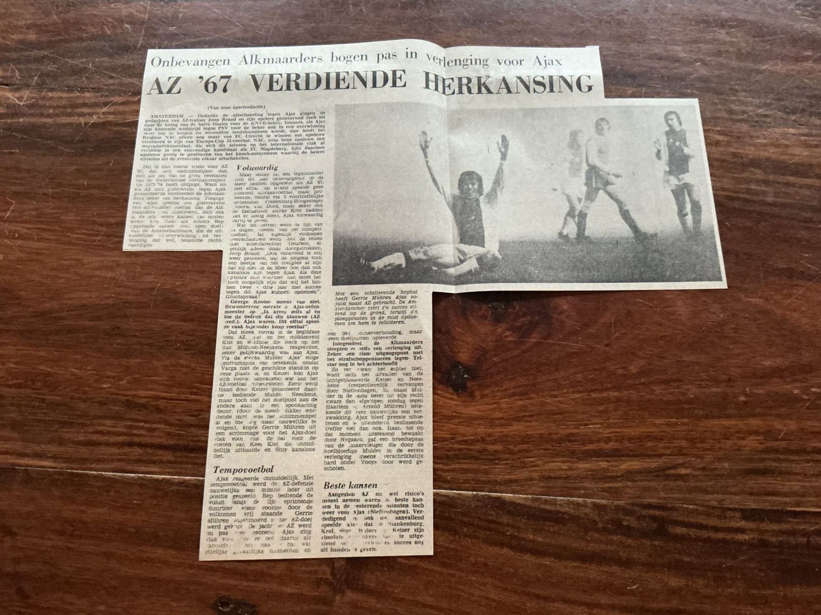 Voetbal krantenartikel Ajax AZ’67 maart 1974, Ophalen of Verzenden, Knipsel(s)