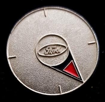 Ford pin- rond met zwart-rode pijl, Verzamelen, Verzenden, Nieuw, Transport, Speldje of Pin