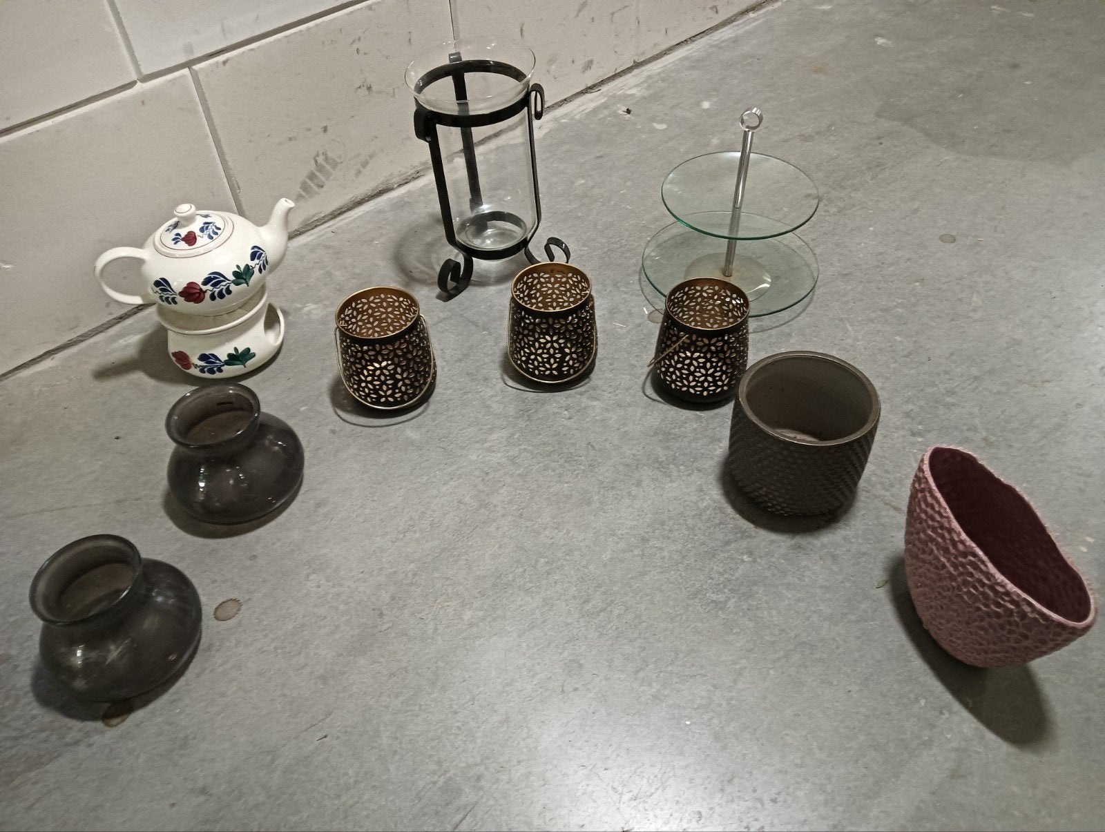 verschillende potjes, kaarthouders, theepot Delfts Blauw, Ophalen