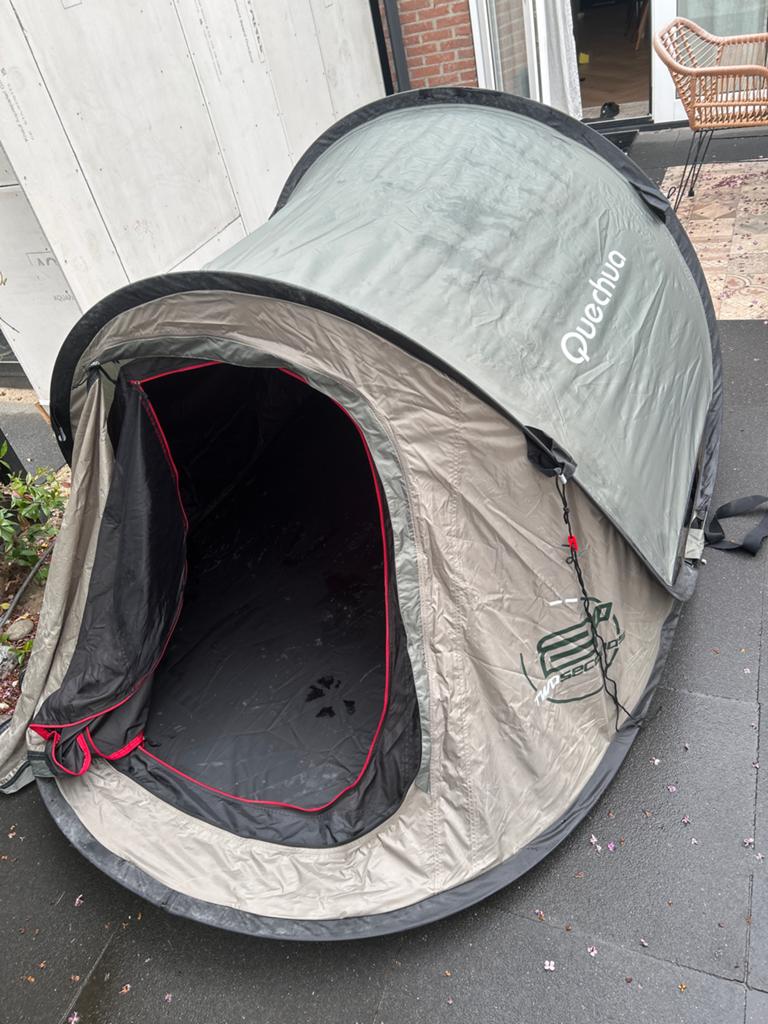 Quechua 2 Seconds tent - 2 persoons, Caravans en Kamperen, Tenten, Ophalen, Gebruikt, Tot en met 2