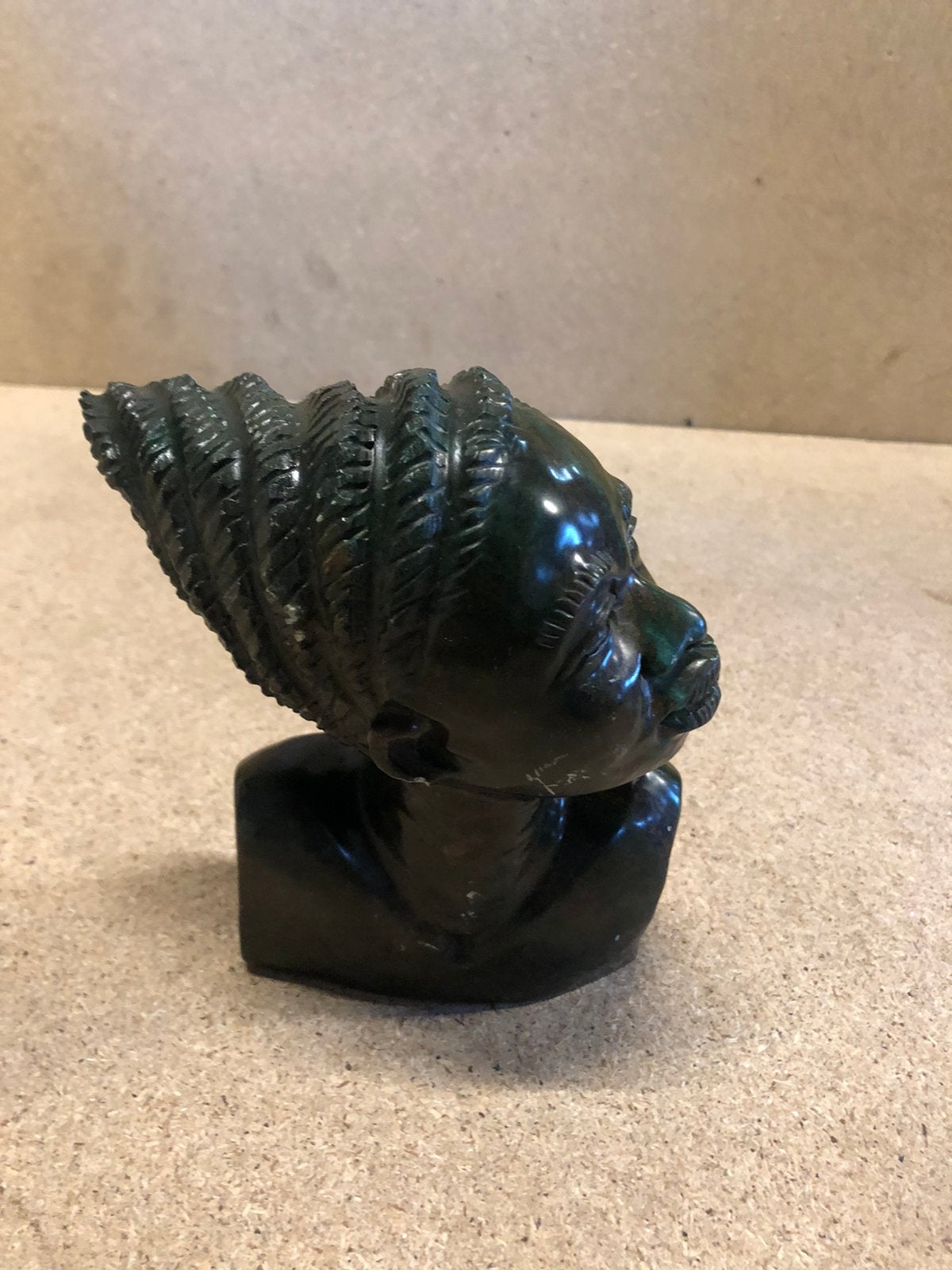 Handgesnede Afrikaans buste, Antiek en Kunst, Minder dan 20 cm, Geglazuurd, Buste, Ophalen of Verzenden