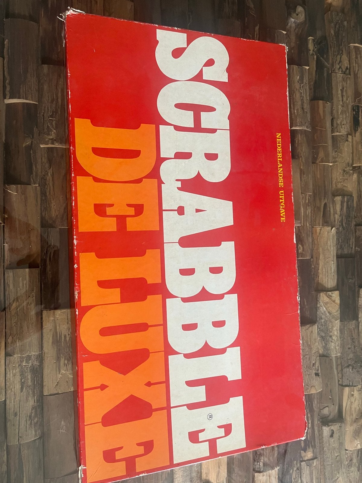 Scrabble Deluxe - Compleet met zandloper en draaiplateau, Hobby en Vrije tijd, Gezelschapsspellen | Bordspellen, Drie of vier spelers