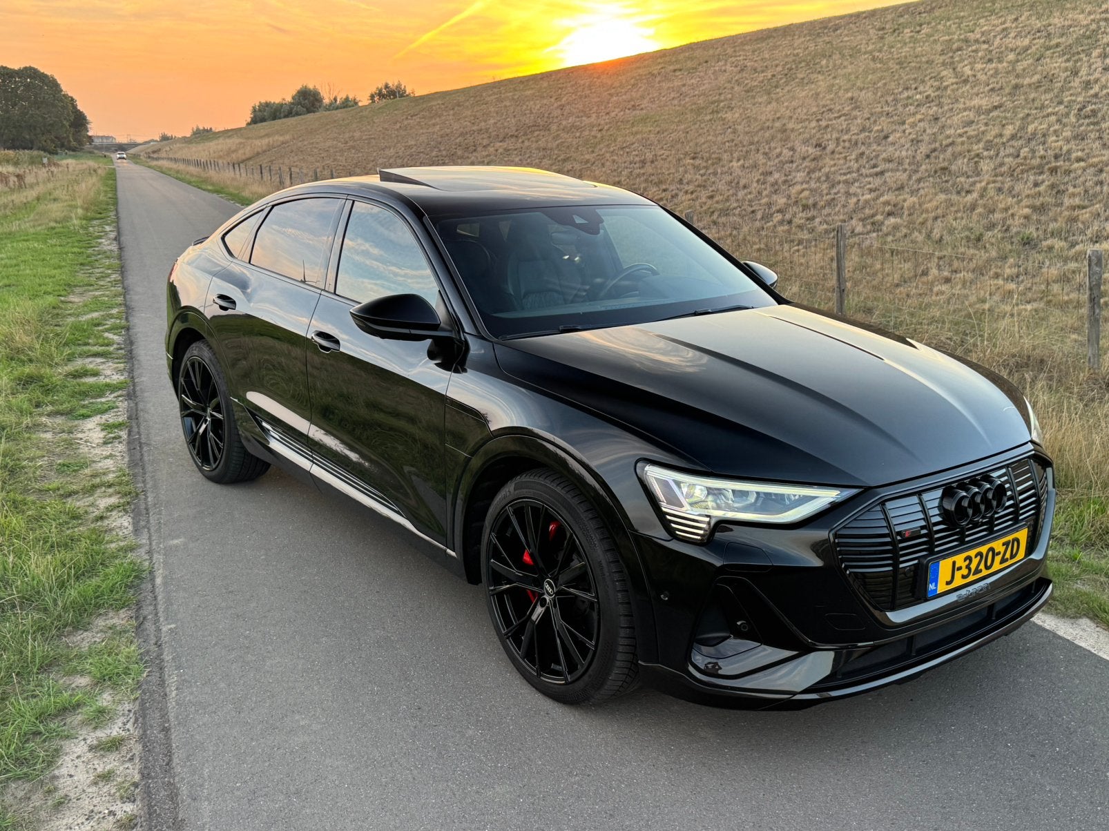 Audi e-tron 55 Sportback quattro | 74dkm | B&O | 22"|SOH96.5, Auto's, Audi, Automaat, 1800 kg, Zwart, Zwart