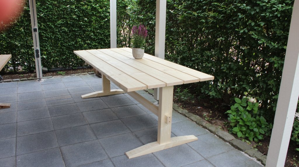 Foto 2 van Houten tuintafel