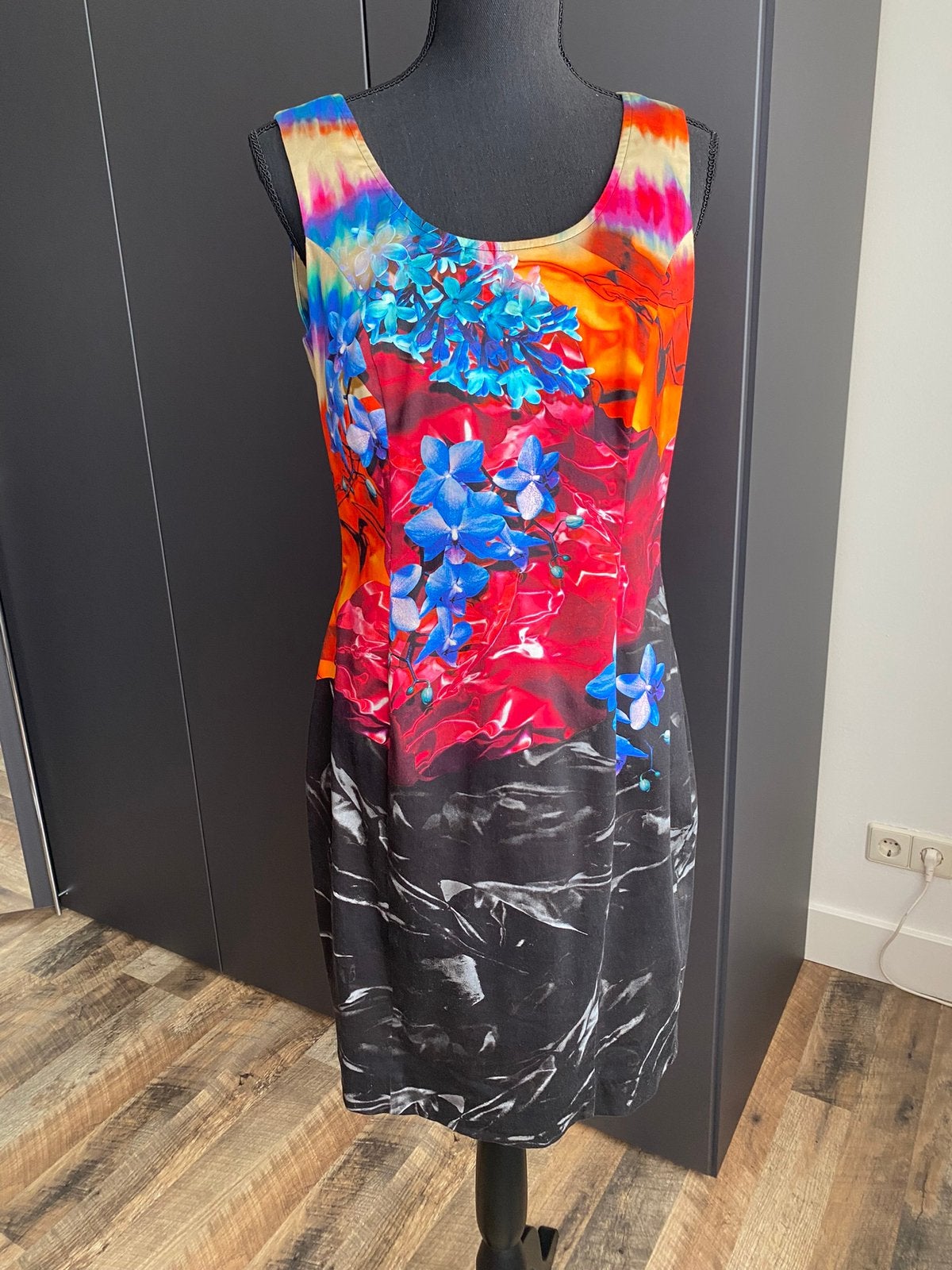 Superleuke jurk incl.grote 4-kanten shawl 38, Kleding | Dames, Overige kleuren, Verzenden, Zo goed als nieuw, Knielengte