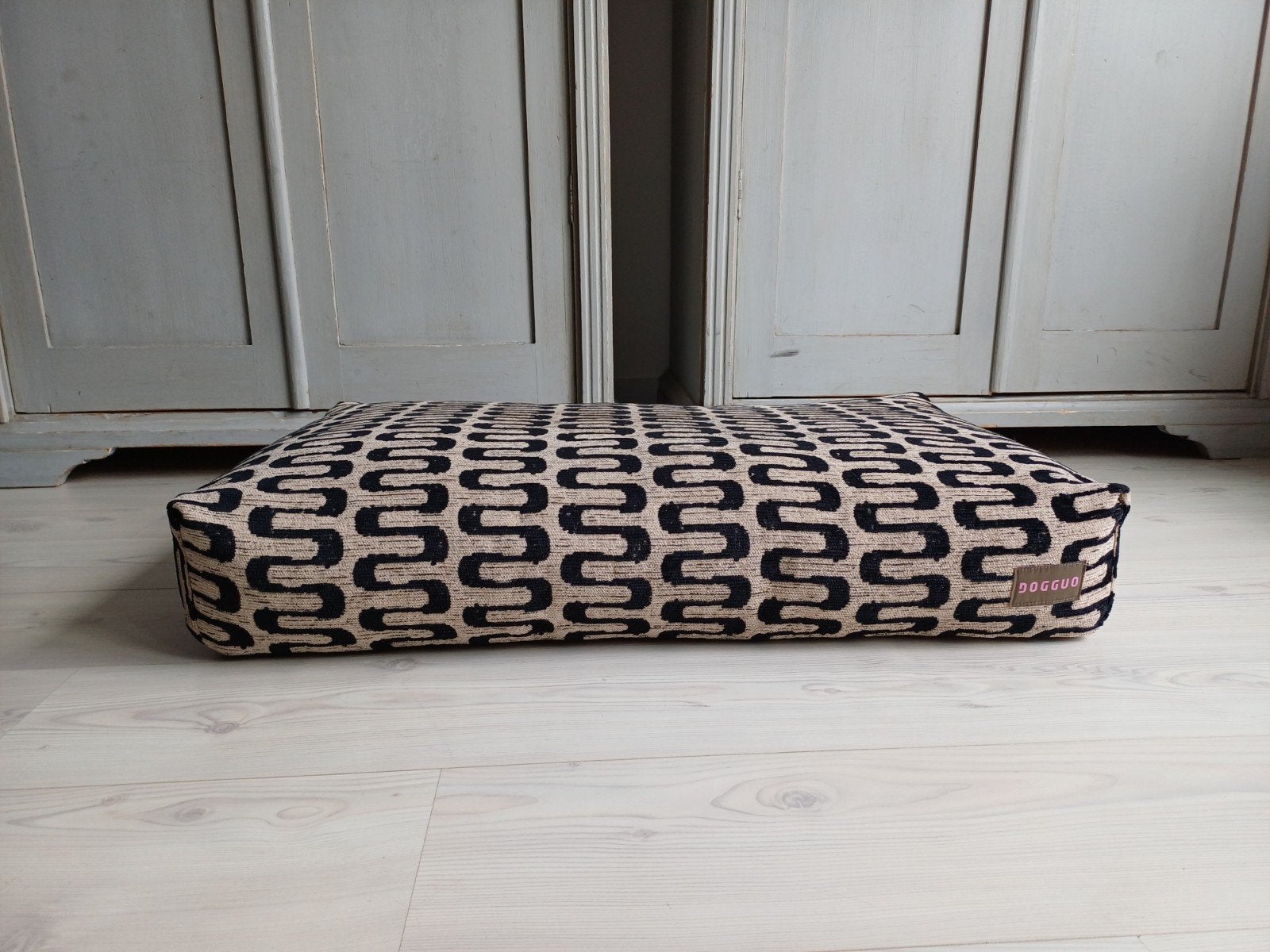 Hondenbed Dogguo (M) 85x55x15cm, Overige merken, Ophalen of Verzenden, Gebruikt, Hondenmand