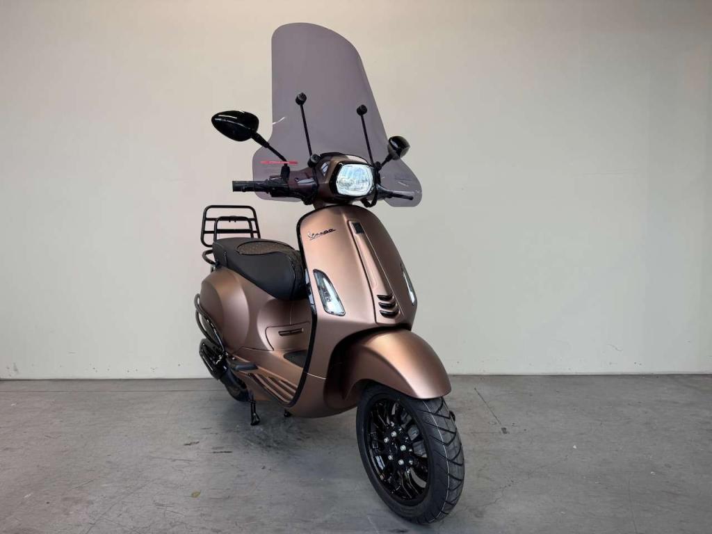 Vespa Sprint Snor 25 km/h, BWJ 2018, Opaco Rose Gold, Fietsen en Brommers, Niet ingevuld, Niet ingevuld, Ophalen of Verzenden