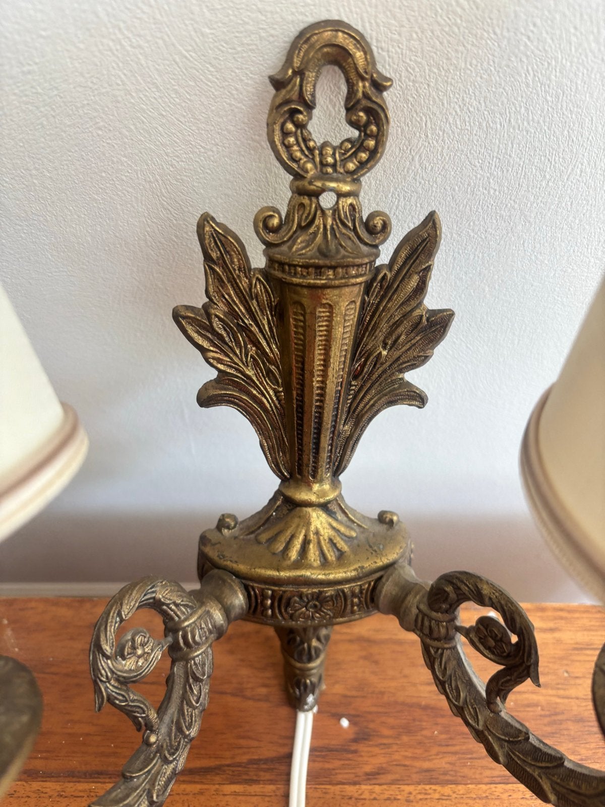 Vintage messing wandlamp met twee lichtpunten, Antiek en Kunst, Ophalen of Verzenden
