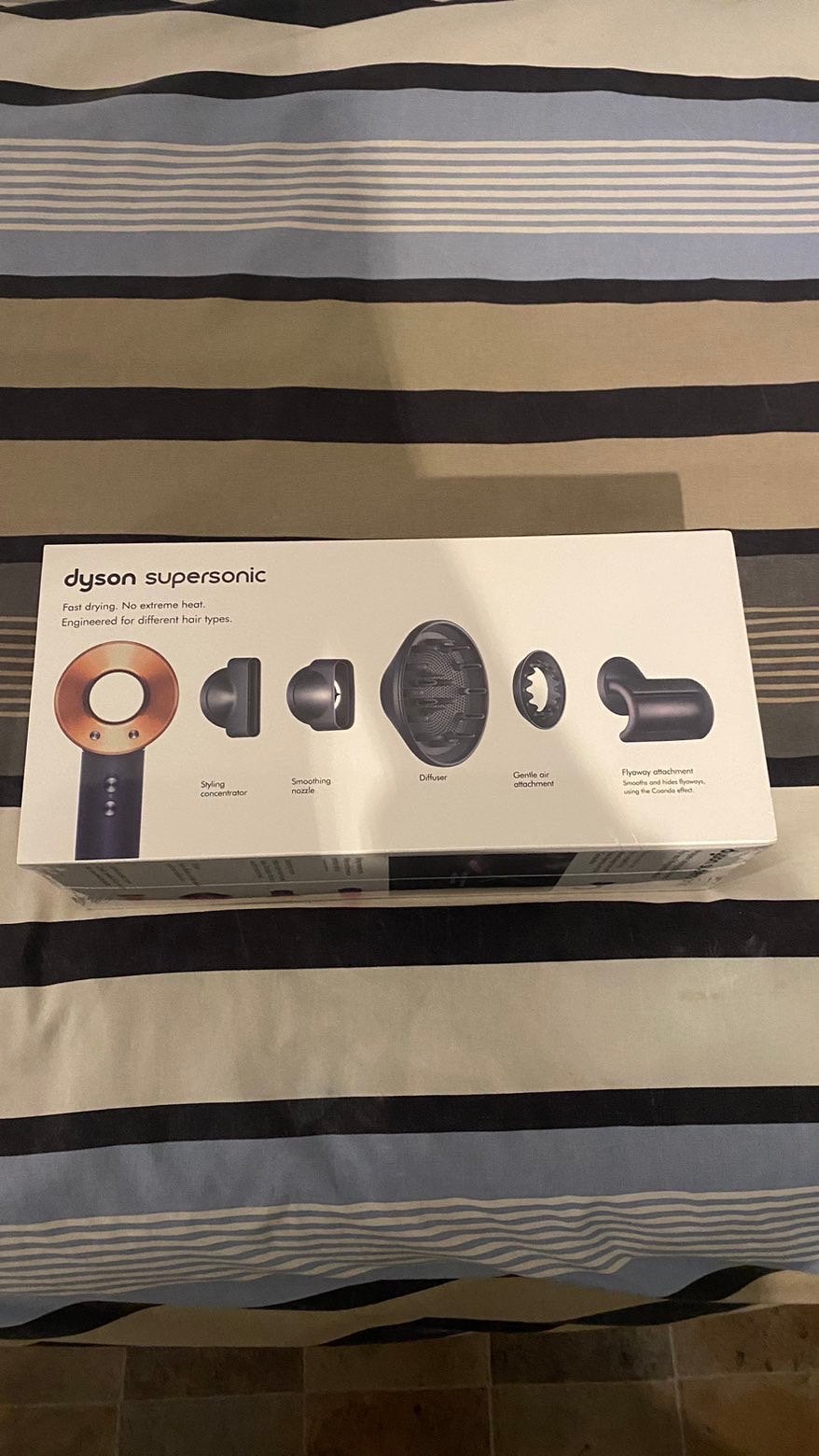 Dyson supersonic fohn, Ophalen of Verzenden, Zo goed als nieuw, Föhn of Haardroger