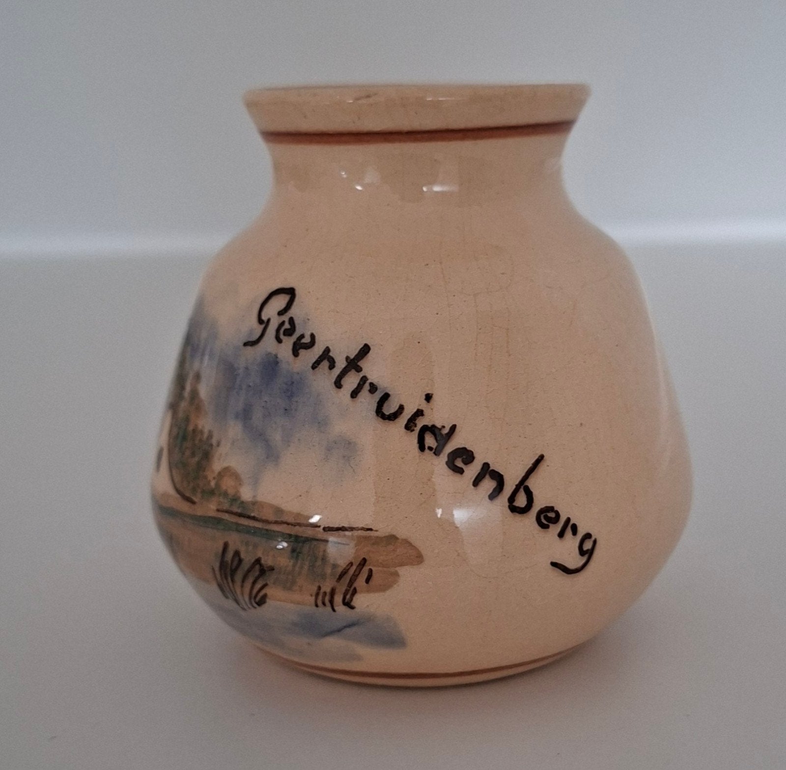 Souvenir vaasje van Geertruidenberg met molen en landschap, Ophalen of Verzenden
