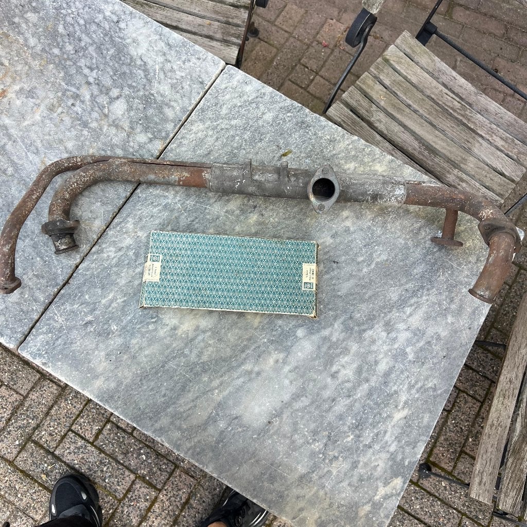 VW Type 3 inlaatspruitstuk met enkele carburateur 32PHN, Ophalen of Verzenden, Gebruikt