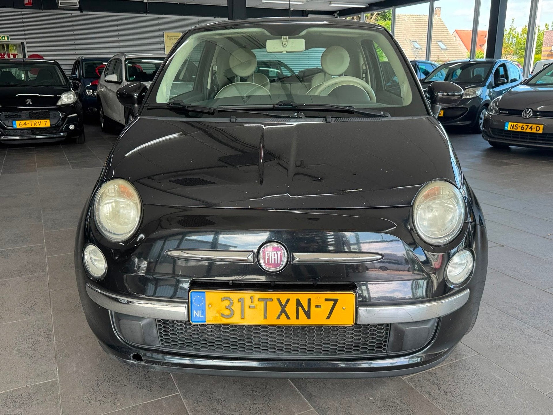 Fiat 500 0.9 TwinAir Lounge schuifdak airco navigatie elektr, Auto's, Voorwielaandrijving, Gebruikt, 31 €/maand, Origineel Nederlands