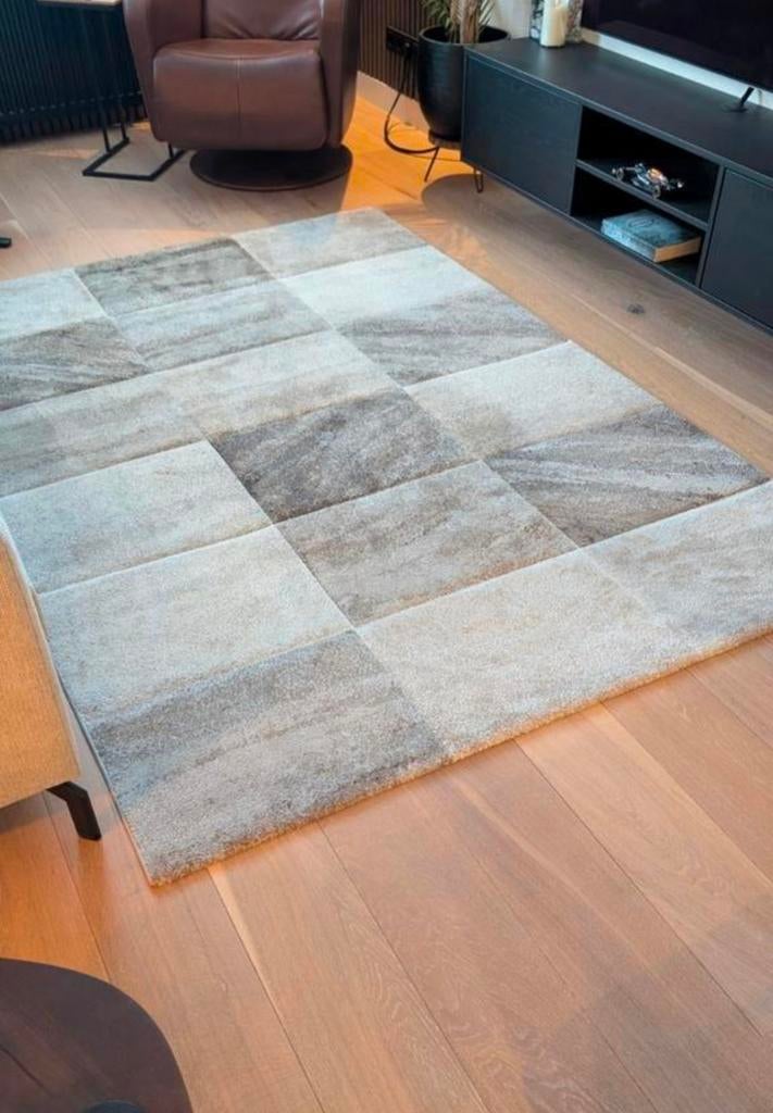 Vloerkleed 160 x 230, Ophalen, Zo goed als nieuw, Minder dan 10 m², Tapijt