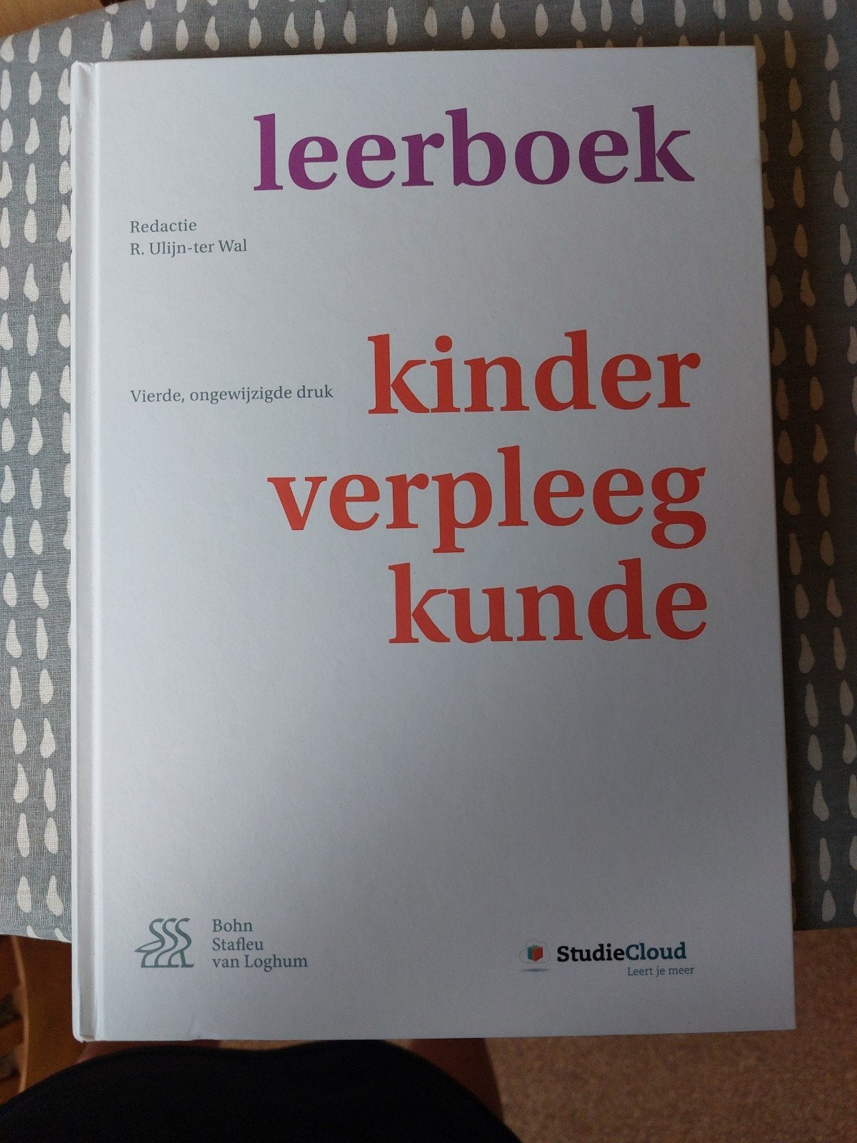 Leerboek Kinderverpleegkunde - 4e druk, Ophalen, HBO, Zo goed als nieuw, Gamma