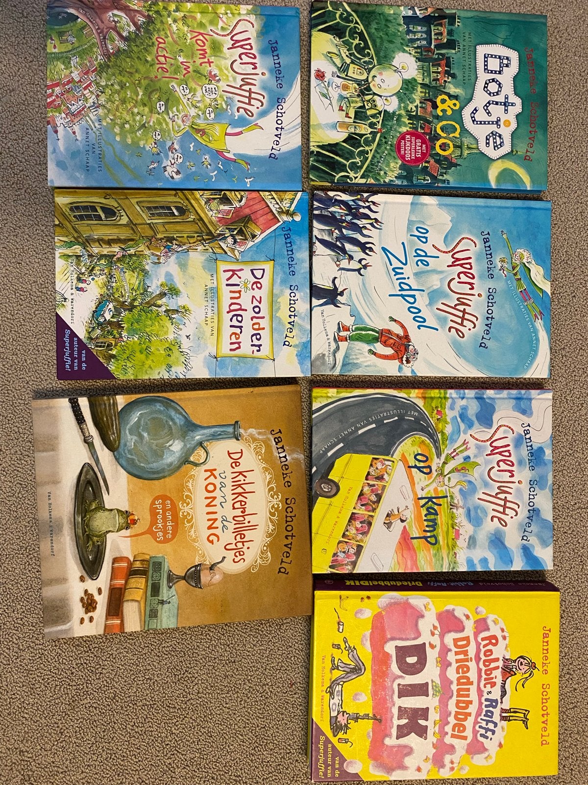 7 boeken van Janneke Schotveld - Leuk voor de vakantie!, Ophalen, Zo goed als nieuw, Fictie algemeen
