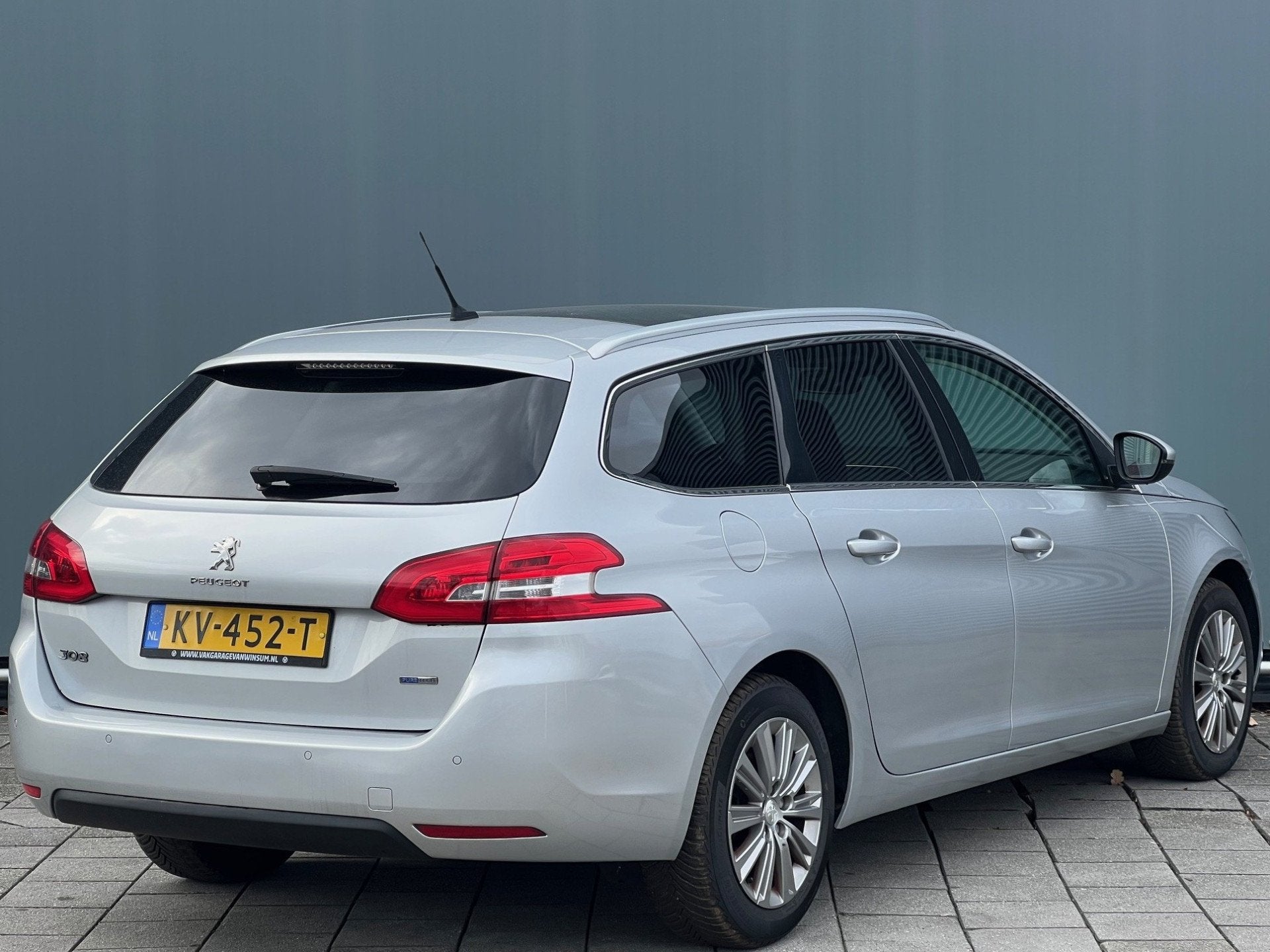 Peugeot 308 SW BWJ 12-2016 | 1.2T 131PK Premium AUTOMAAT | P, Auto's, Parkeersensor, Stof, Gebruikt, 1199 cc