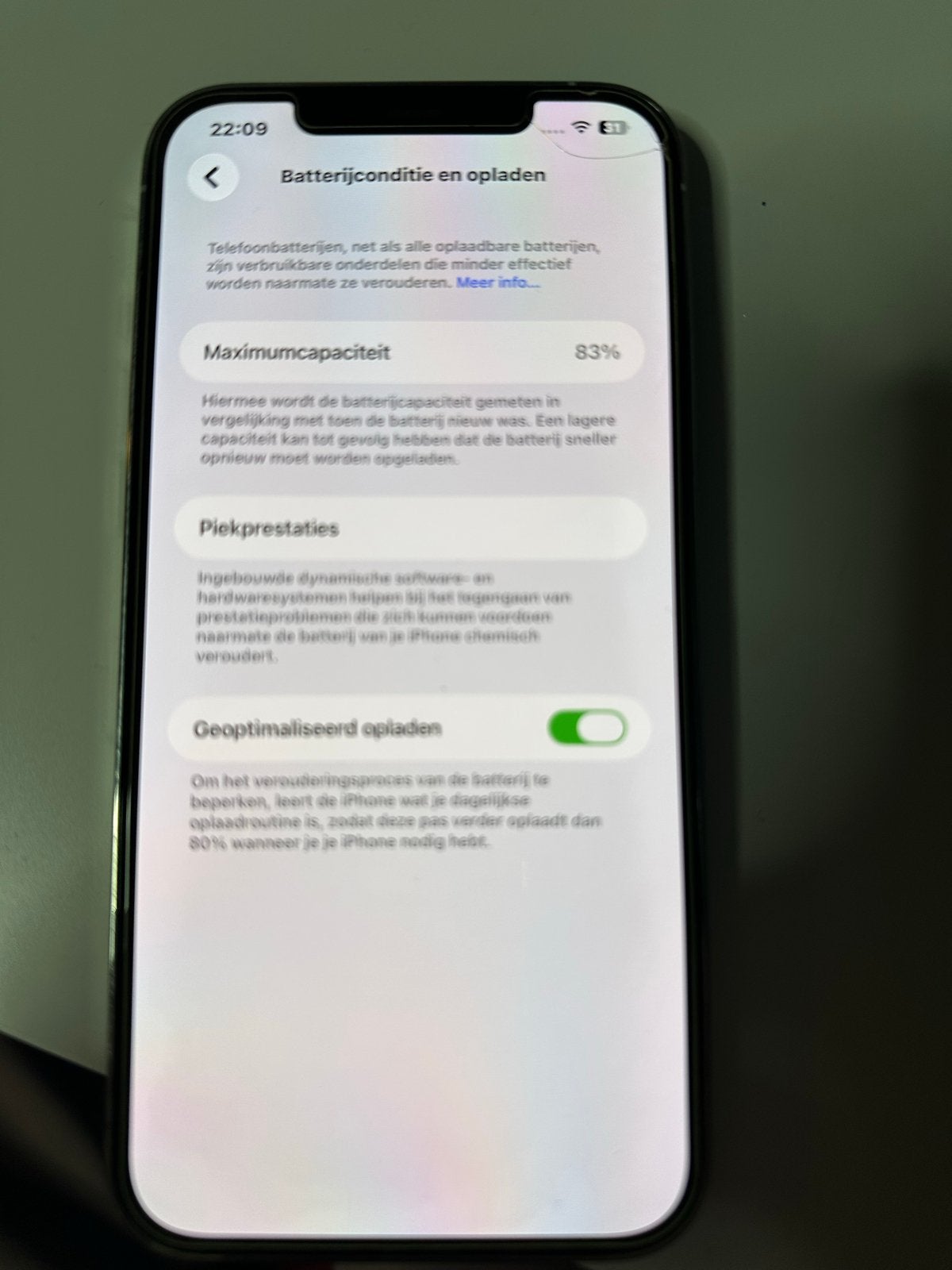 Foto 5 van iPhone 12 Pro Max 128GB Zilver/goud - Zo goed als nieuw
