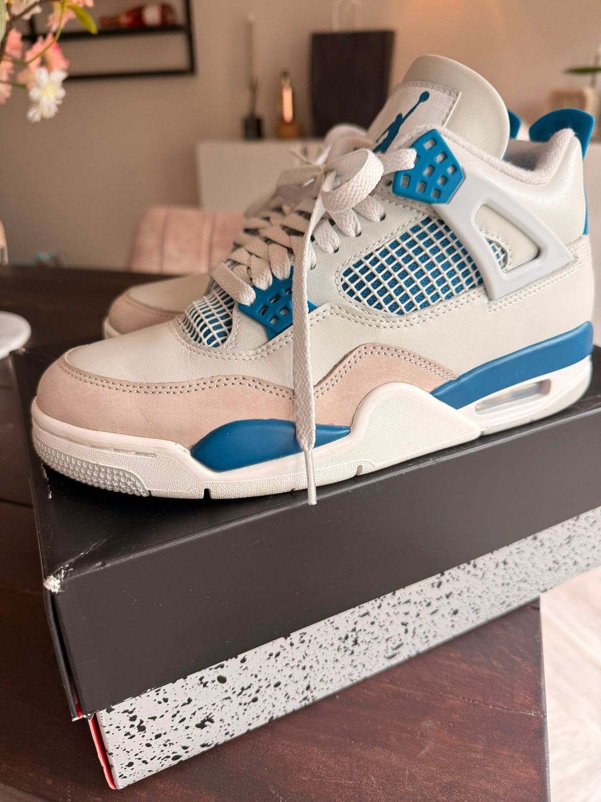 Nike air jordan retro 4 military blue als nieuw, Wit, Ophalen of Verzenden, Sneakers of Gympen, Zo goed als nieuw