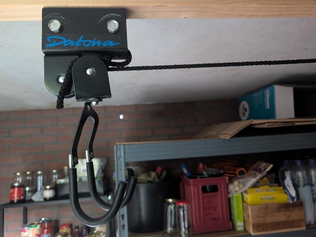 Datona fietslift - om fiets op te hangen aan plafond, Ophalen of Verzenden, Gebruikt