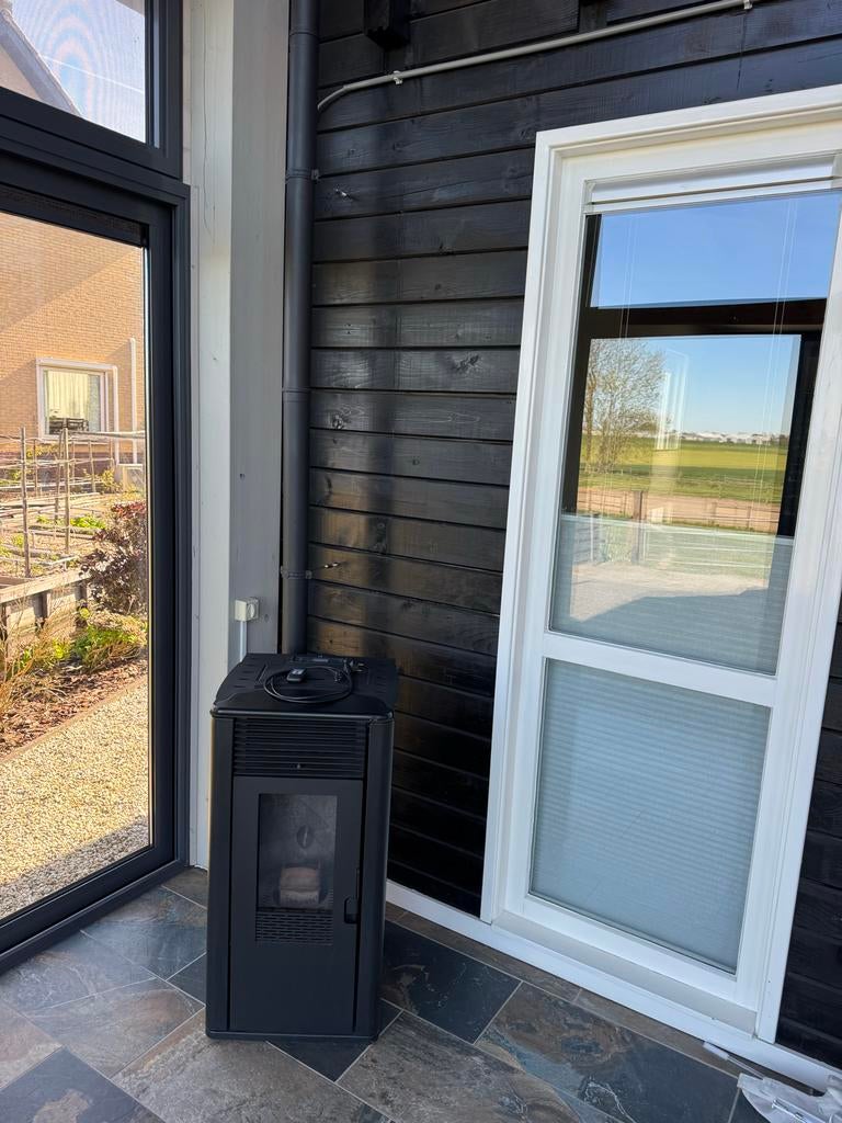 Pelletkachel Milano S-KKR met afstandsbediening, Ophalen, Gebruikt, Overige brandstoffen, Pelletkachel