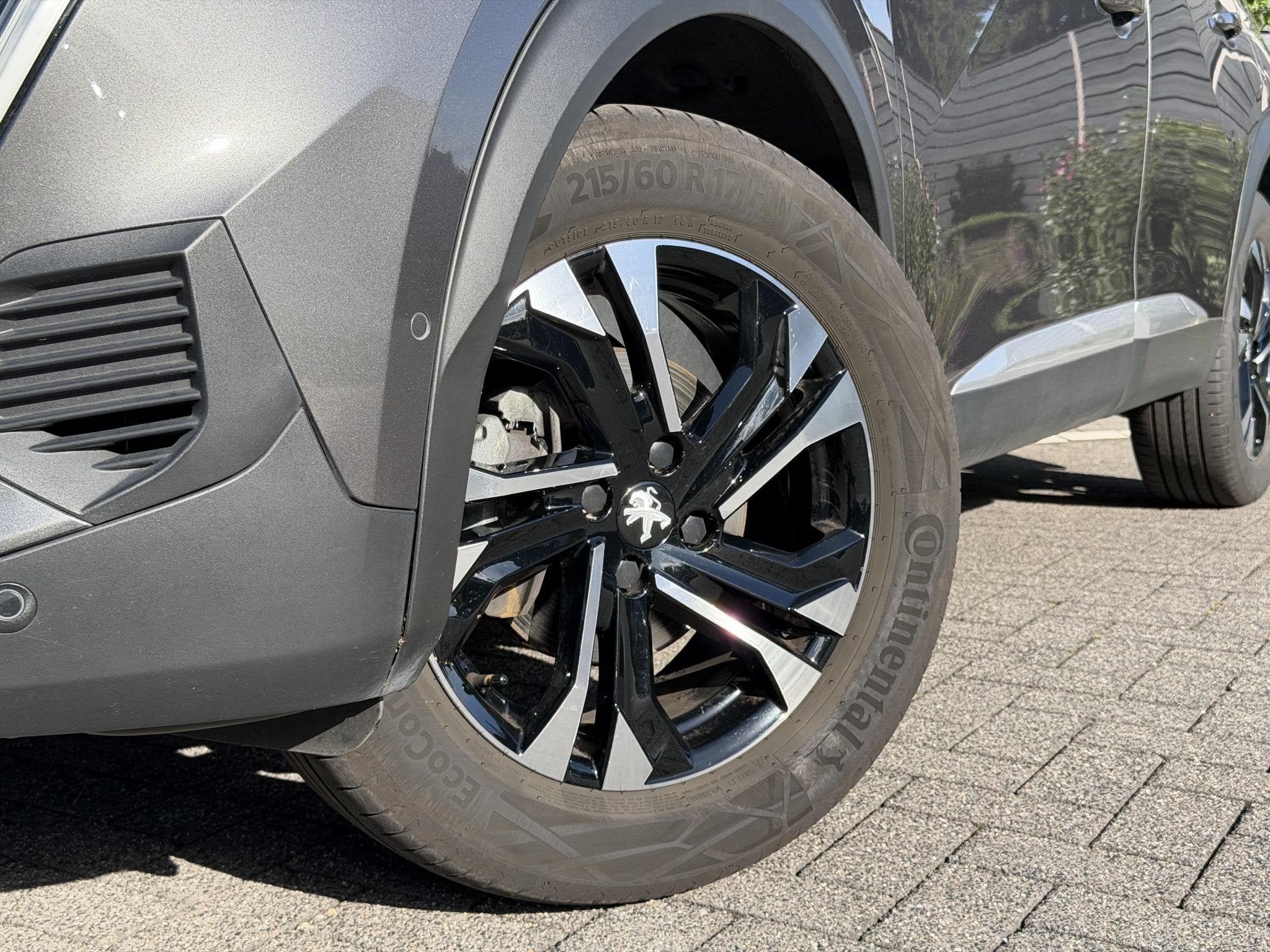 Peugeot 2008 GT 1.2 PureTech 130PK EAT8 Automaat Navigatie,, Auto's, 12 maanden, Gebruikt, Euro 6, 1199 cc