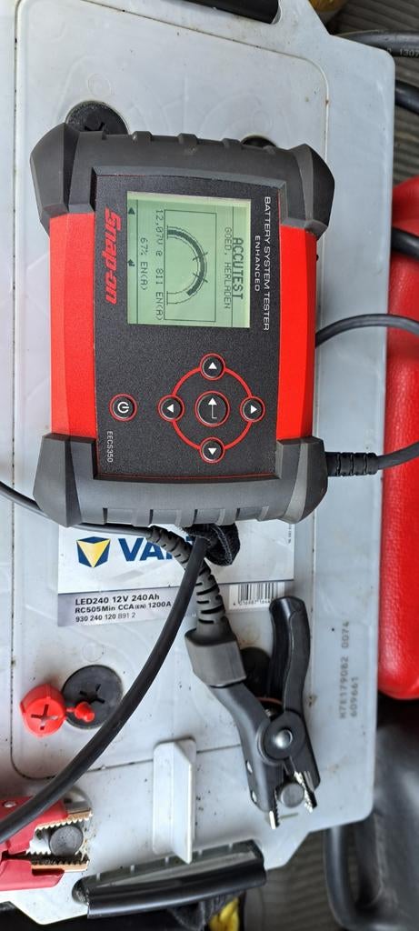 2x Varta 240 Ampère Accu's - Getest en Goedgekeurd, Ophalen, Gebruikt, Motor en Techniek