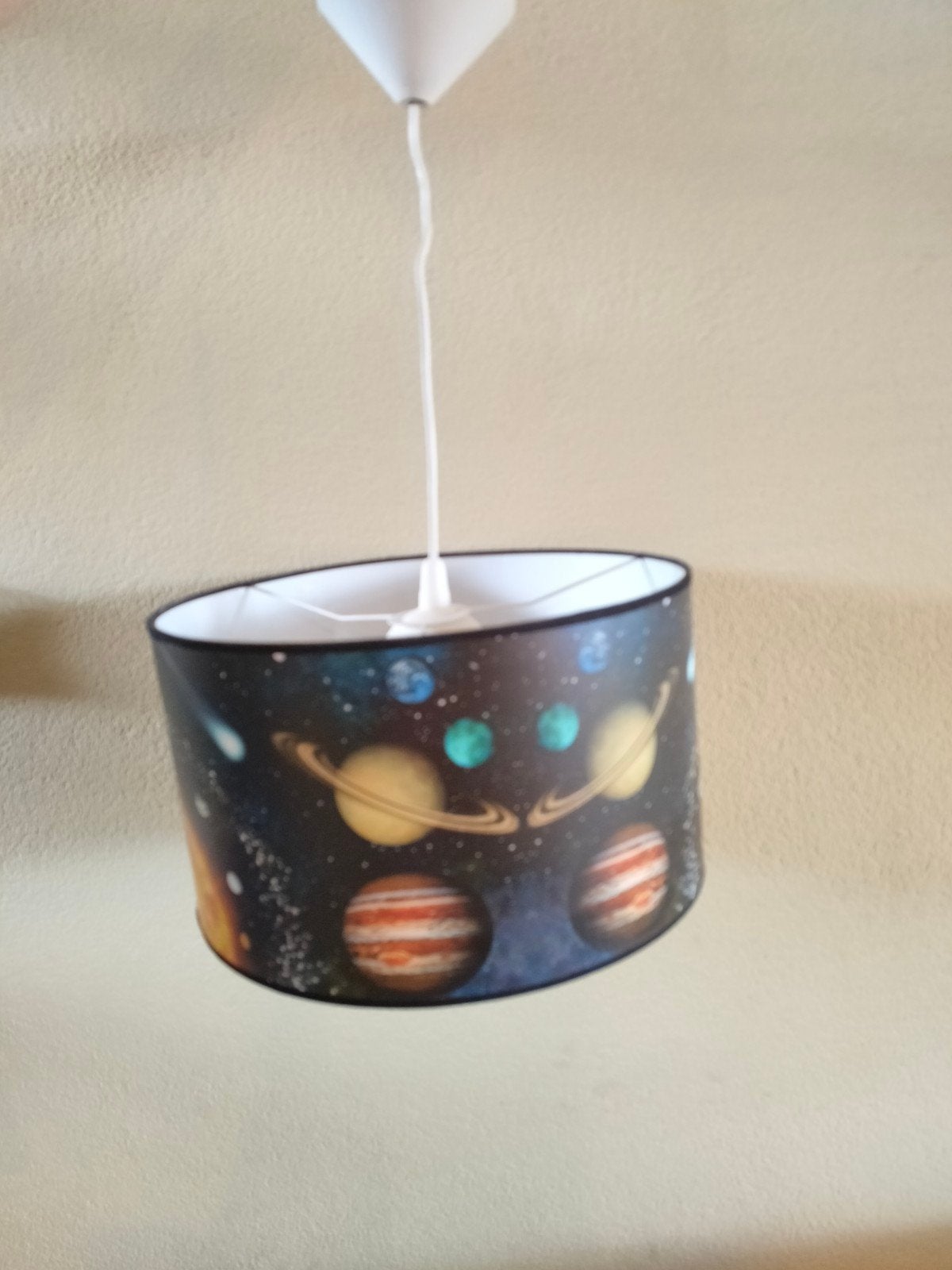 hanglamp met planeten en zon, Kinderen en Baby's, Kinderkamer | Inrichting en Decoratie, Geel, Ophalen, Zo goed als nieuw, Lamp