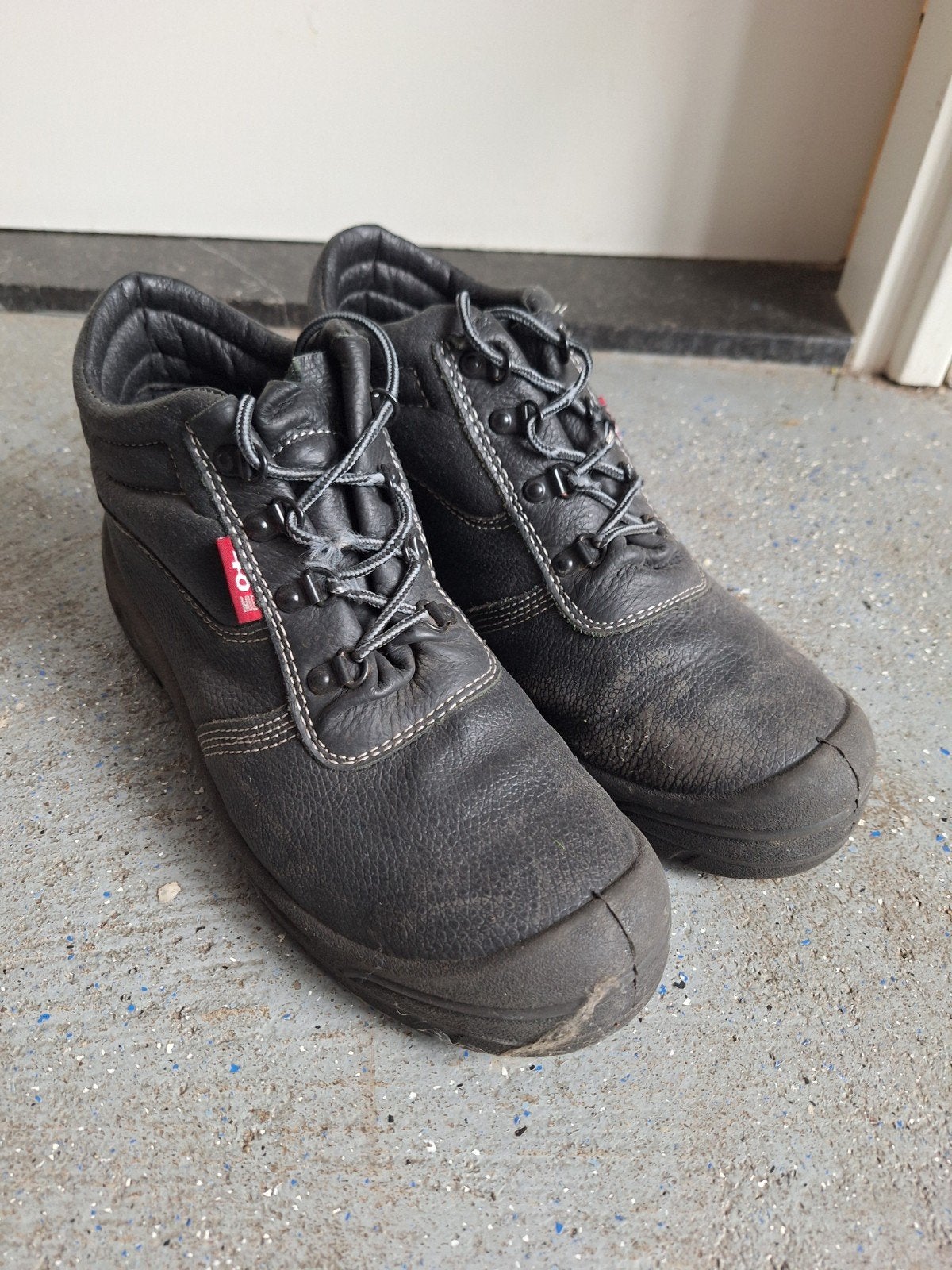Werkschoenen met stalen neus - 40 Mile - Maat 44, Gebruikt, Dames, Schoenen, Ophalen of Verzenden
