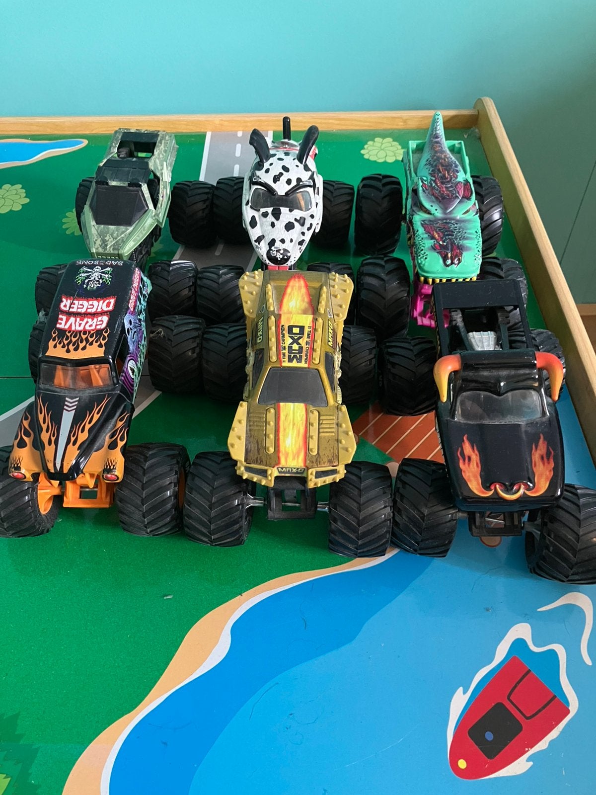 Hot Wheels Monster Trucks, Ophalen, Zo goed als nieuw