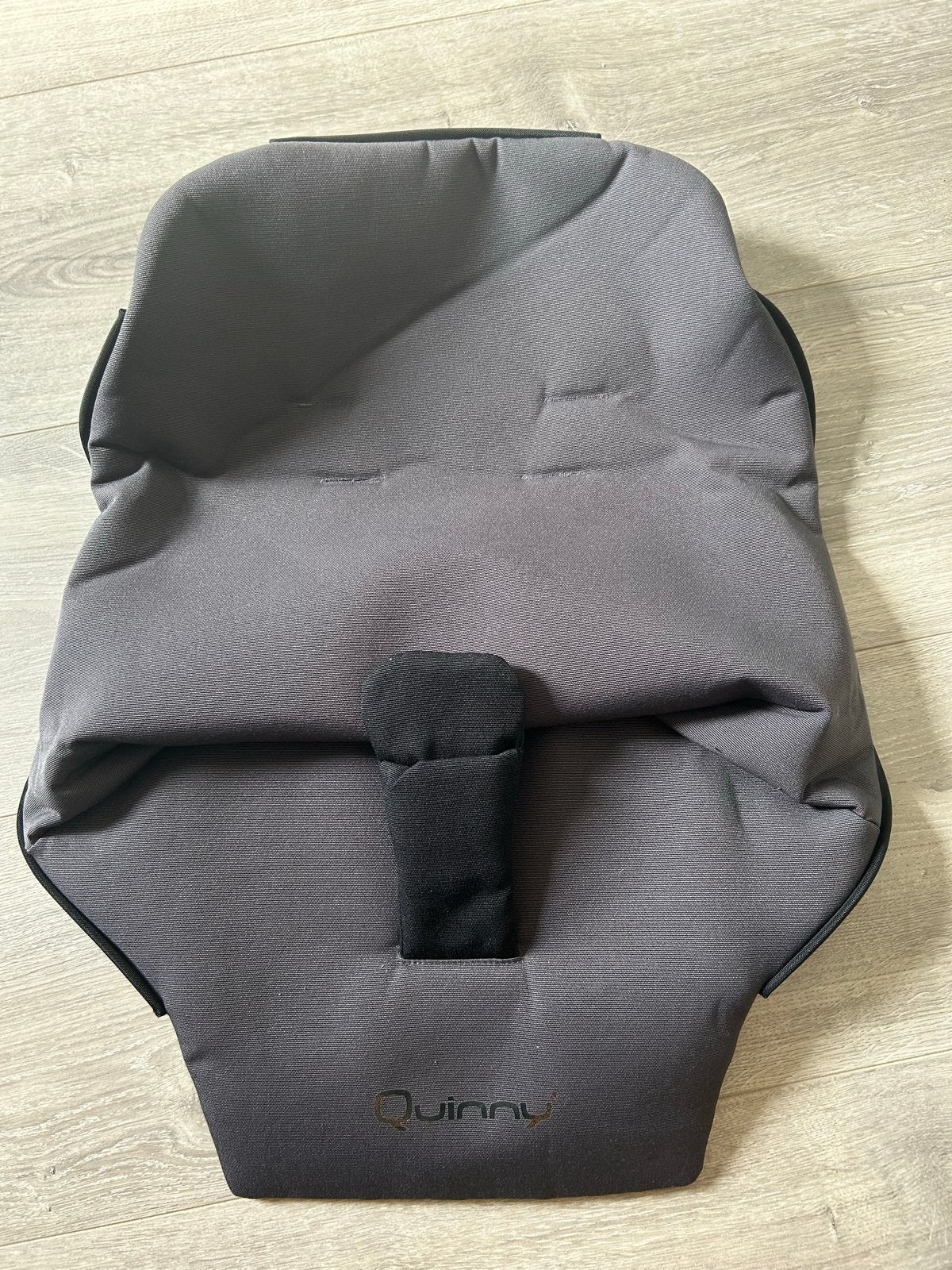 Quinny zitverkleiner voor kinderwagen - Grijs, Ophalen of Verzenden, Nieuw, Kinderwagen, Quinny