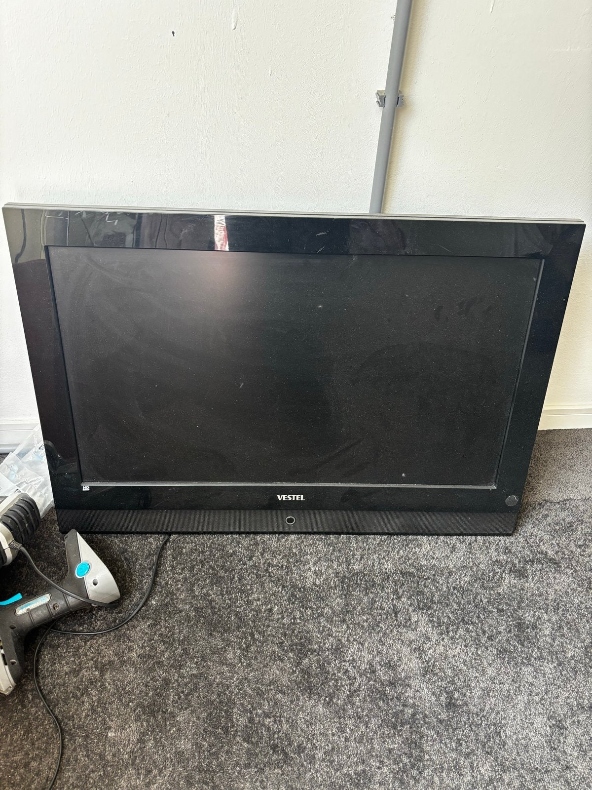 Vestel TV - Werking onzeker, ideaal voor onderdelen of repar, Ophalen of Verzenden, Niet werkend, Overige merken