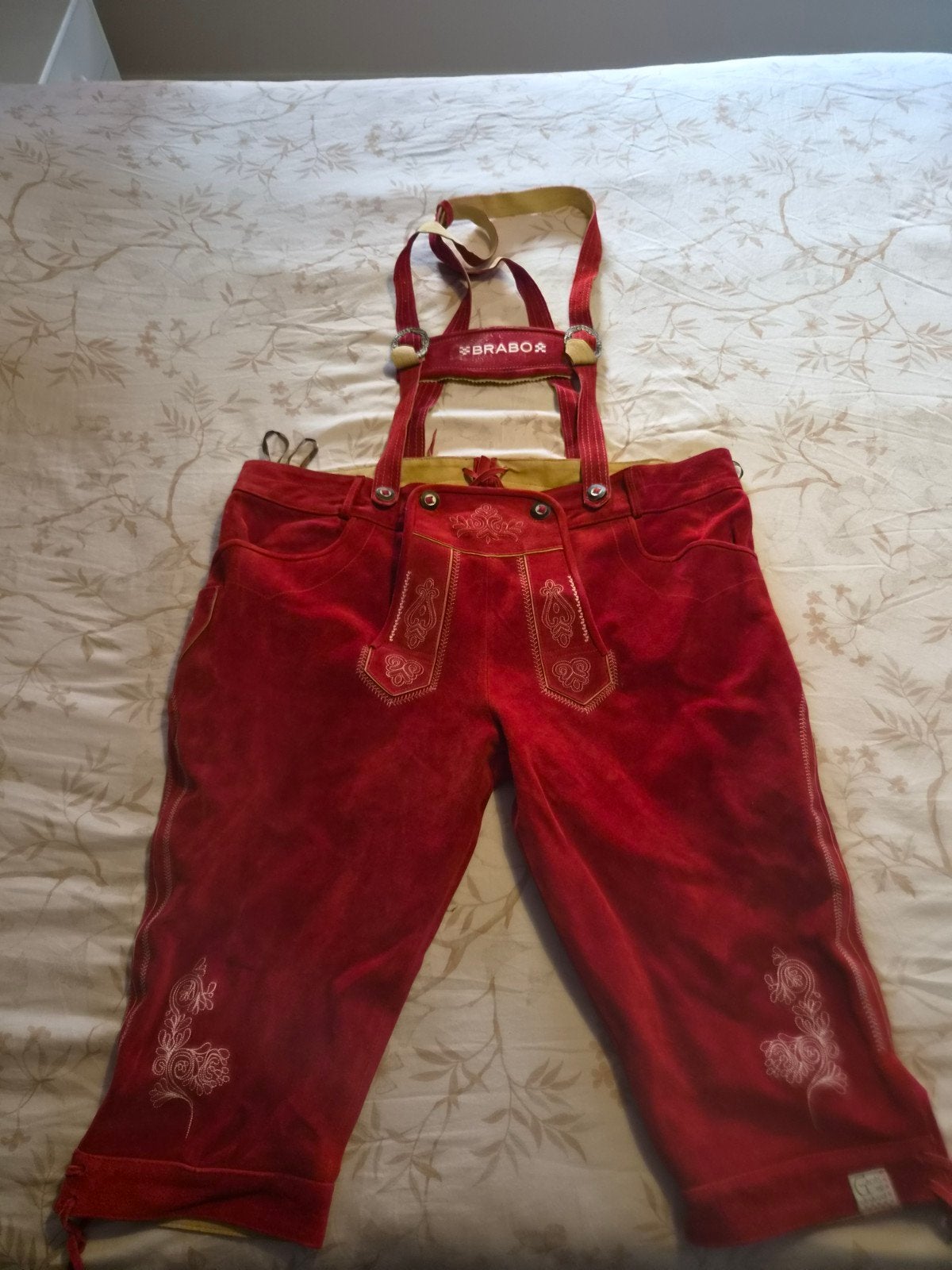 Rode Lederhose met bretels - Brabor - Maat 62, Brabor, Overige maten, Ophalen of Verzenden, Gedragen