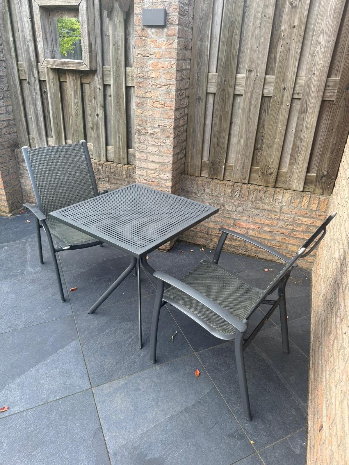 2 Bellagio tuinstoelen en bijzettafeltje, Gebruikt, Bijzettafel, Aluminium, Ophalen