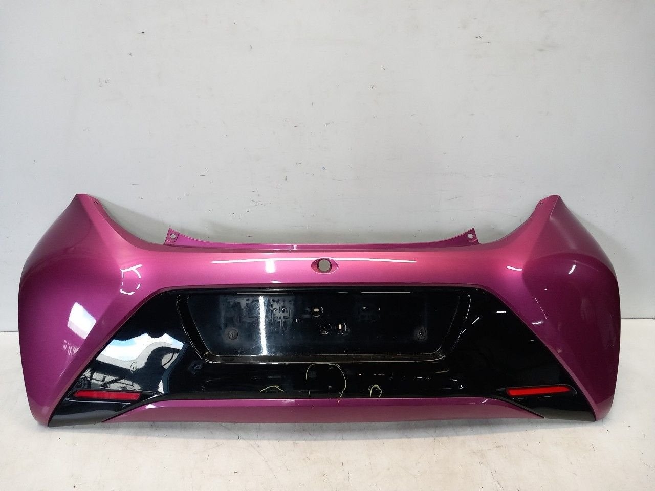 Bumper achter Toyota Aygo, Auto-onderdelen, Carrosserie en Plaatwerk, Onderdelen@venauto.nl, Van der Ven Autorecycling B.V., Gebruikt