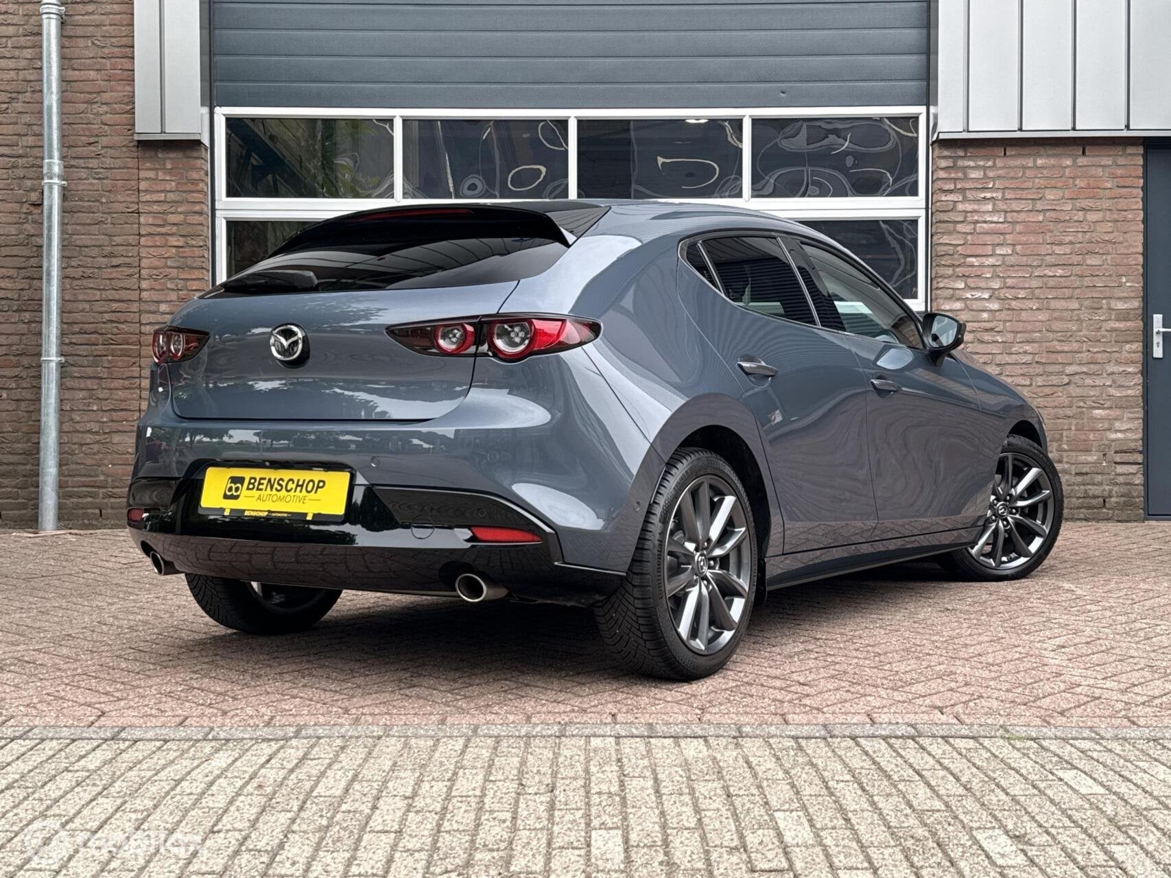 Mazda 3 2.0 e-SkyActiv-G M Hybrid 122 Luxury Leer Bose Navi, Voorwielaandrijving, 1998 cc, Zwart, 4 cilinders