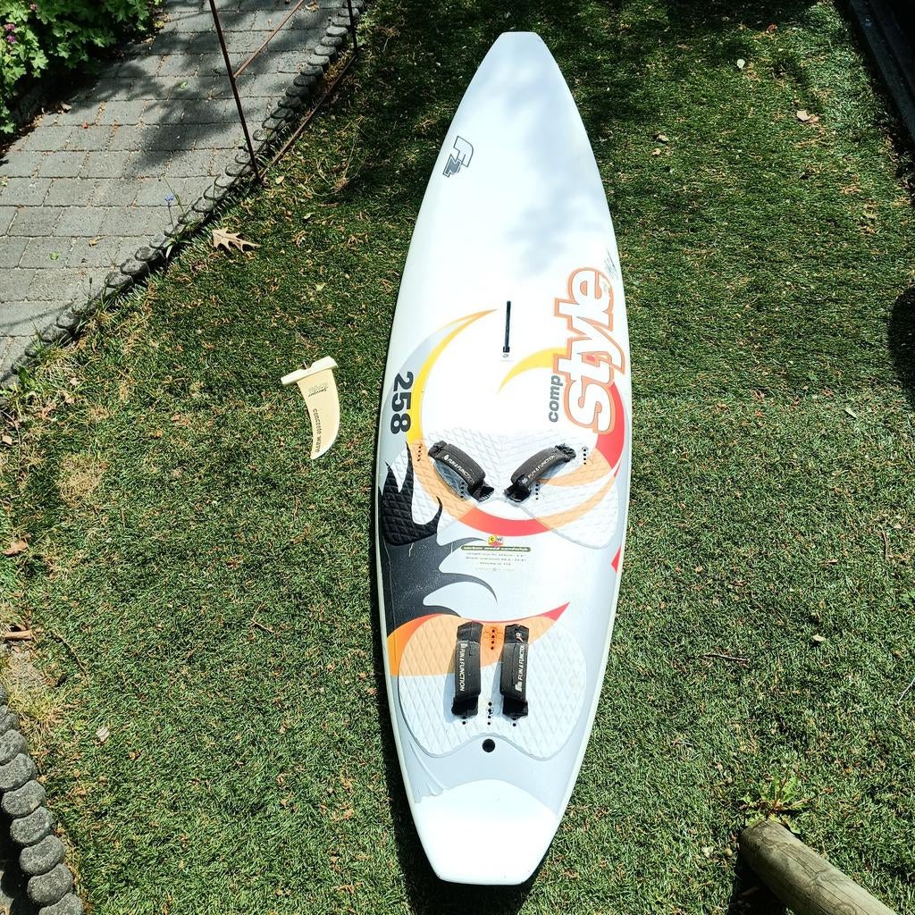 Surfplank met vin, Watersport en Boten, Windsurfen, Ophalen, 250 tot 300 cm, Plank
