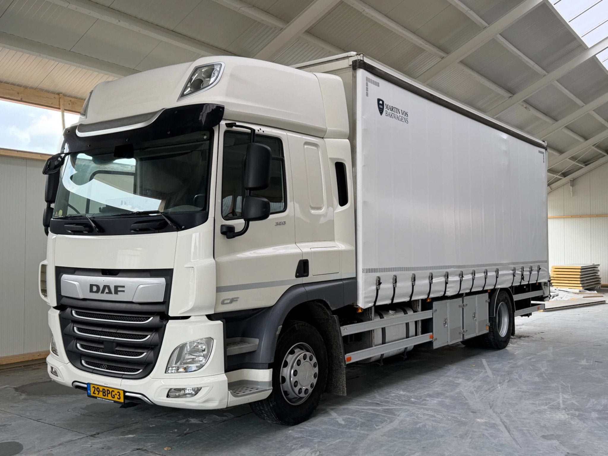 DAF CF 320 CF 320 EURO6.2020. 1 kant schuifzeil! (bj 2020), Automaat, Achterwielaandrijving, Gebruikt, Euro 6