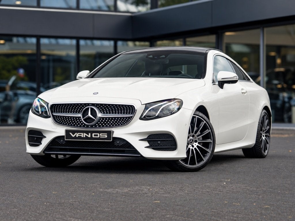 Mercedes-Benz E-Klasse Coupé E 200 AMG Line | Pano | Leer |, Automaat, Gebruikt, 4 cilinders, 4 stoelen