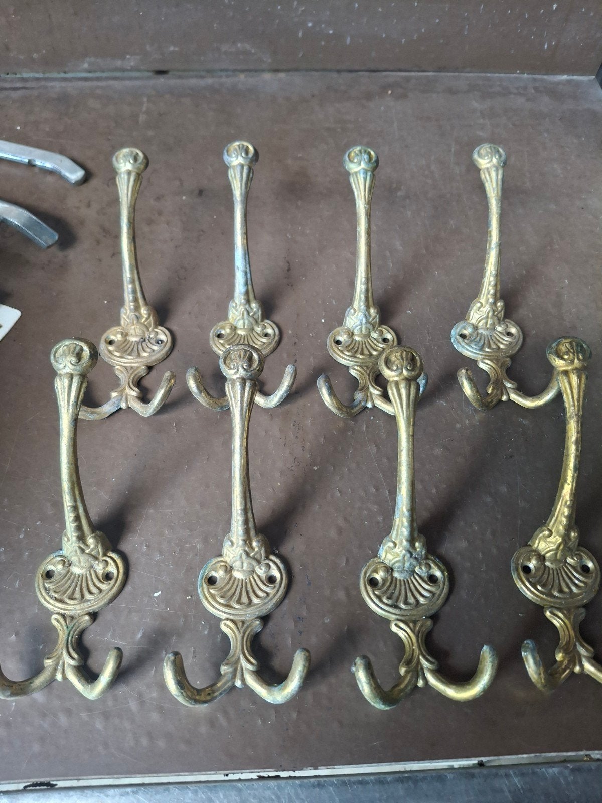 Set van 8 antieke messing wandhaken - Kapstokhaken, Gebruikt, Wandhaken, Ophalen of Verzenden, Minder dan 100 cm