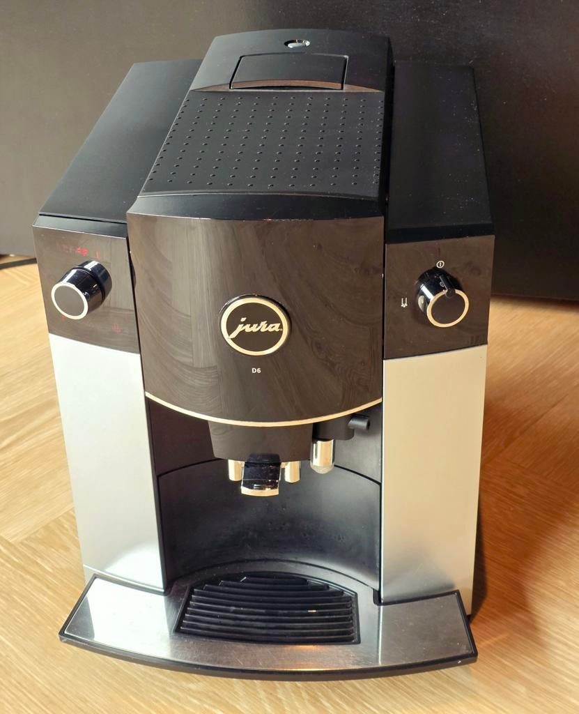 JURA D6 - refurbished - 6 maanden garantie, 10 kopjes of meer, Ophalen of Verzenden, Refurbished, Koffiemachine