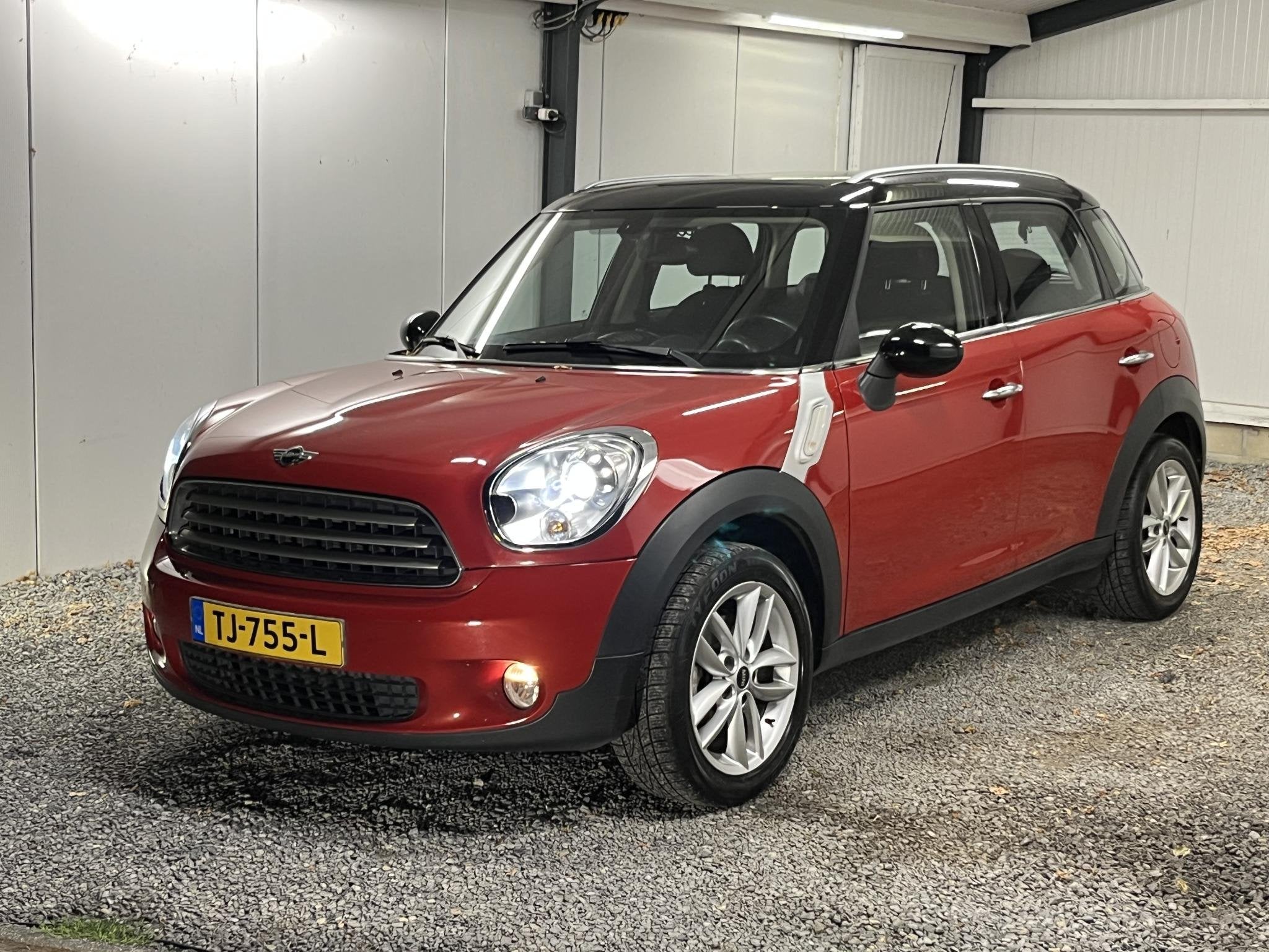 MINI Countryman 1.6 Cooper Chili AUTOMAAT 2014 NAVI CRUISE S, Gebruikt, Leder en Stof, 122 pk, 14 km/l
