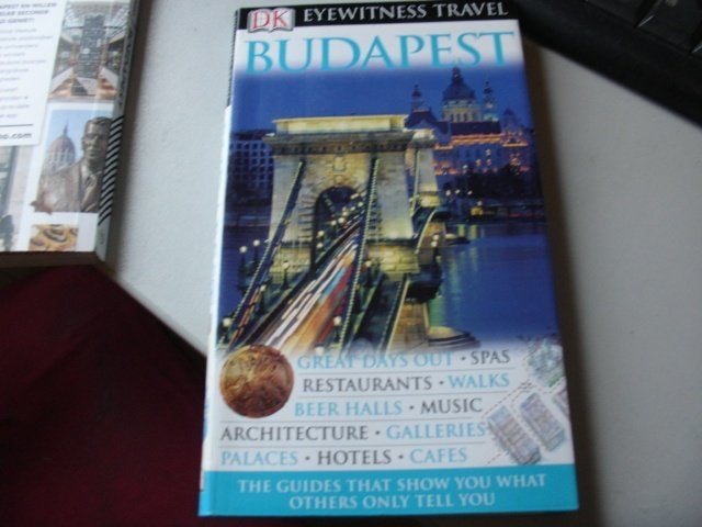 eyewitness - budapest, Europa, Ophalen of Verzenden, Reisgids of -boek, Gelezen