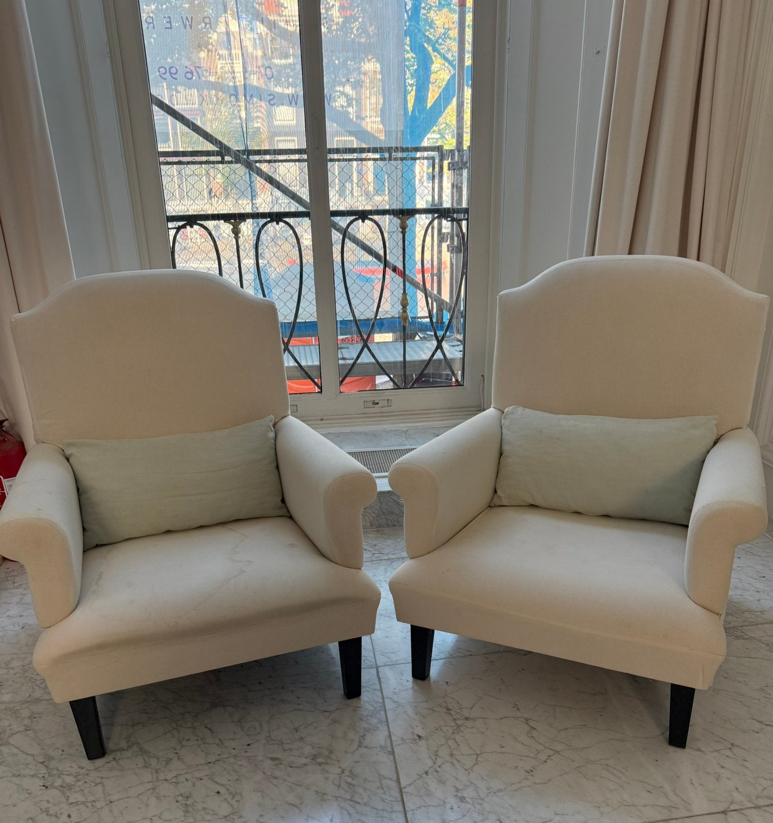 Twee fauteuils Interiors DMF - ZONDER HOES, Huis en Inrichting, Ophalen, Hout, Gebruikt, Klassiek