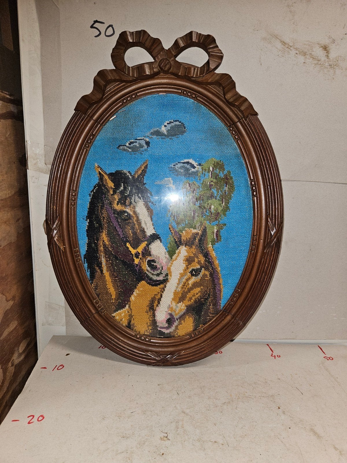 Vintage Borduurwerk Paarden in Ovale Lijst, Ophalen of Verzenden