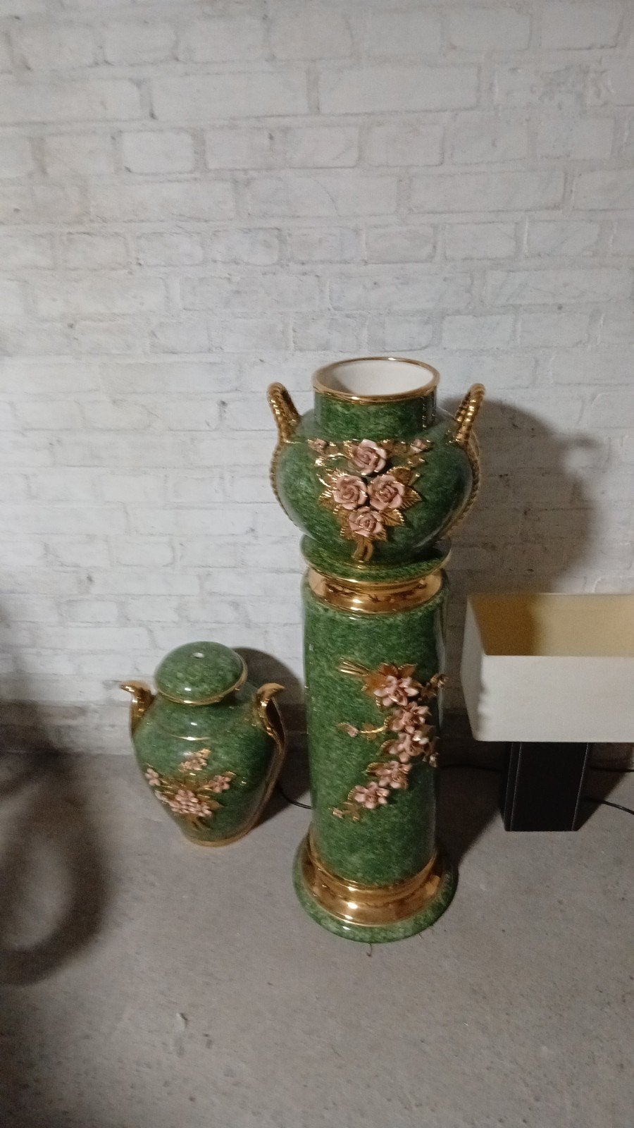 Italiaanse zuil met vaas - Groen met gouden details, Ophalen