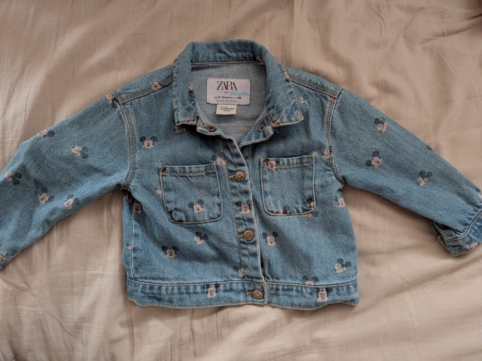 Zara Baby spijkerjasje met Mickey Mouse print (9-12 mnd), Ophalen of Verzenden, Gebruikt, Zara Baby, Meisje
