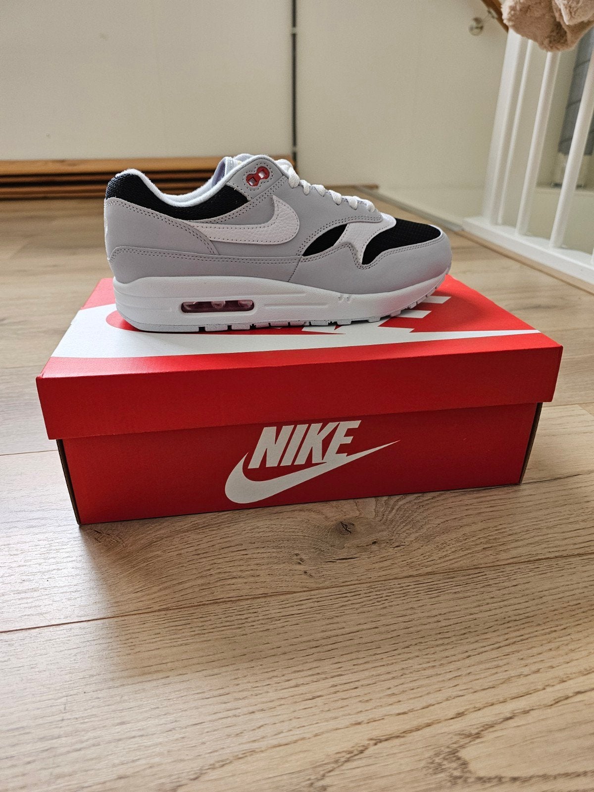 Nike Air Max 1 Urawa 42 DS Nieuw, Overige kleuren, Nike, Nieuw, Ophalen of Verzenden